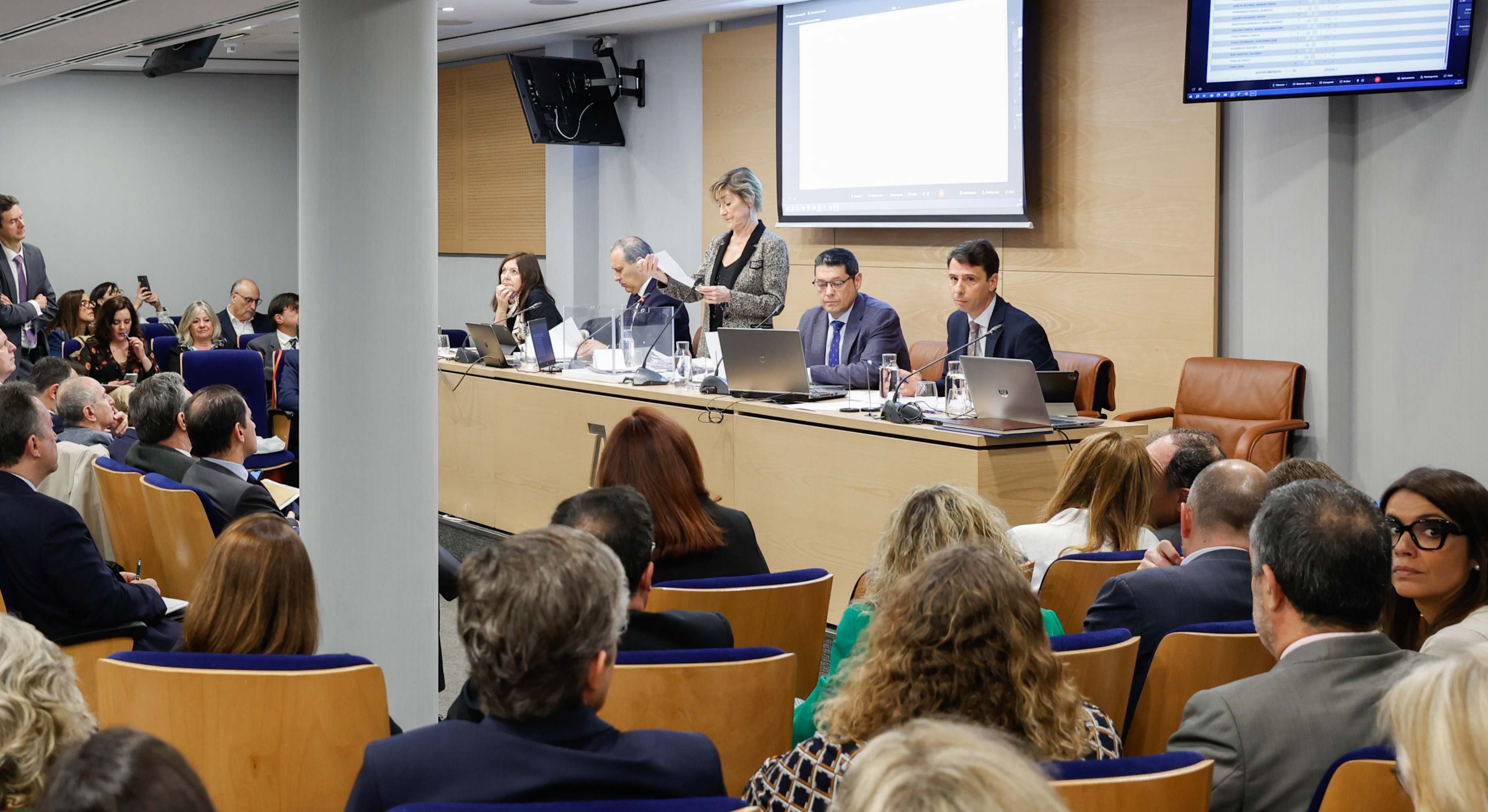 Victoria Ortega, en el Pleno del Consejo General de la Abogacía Española