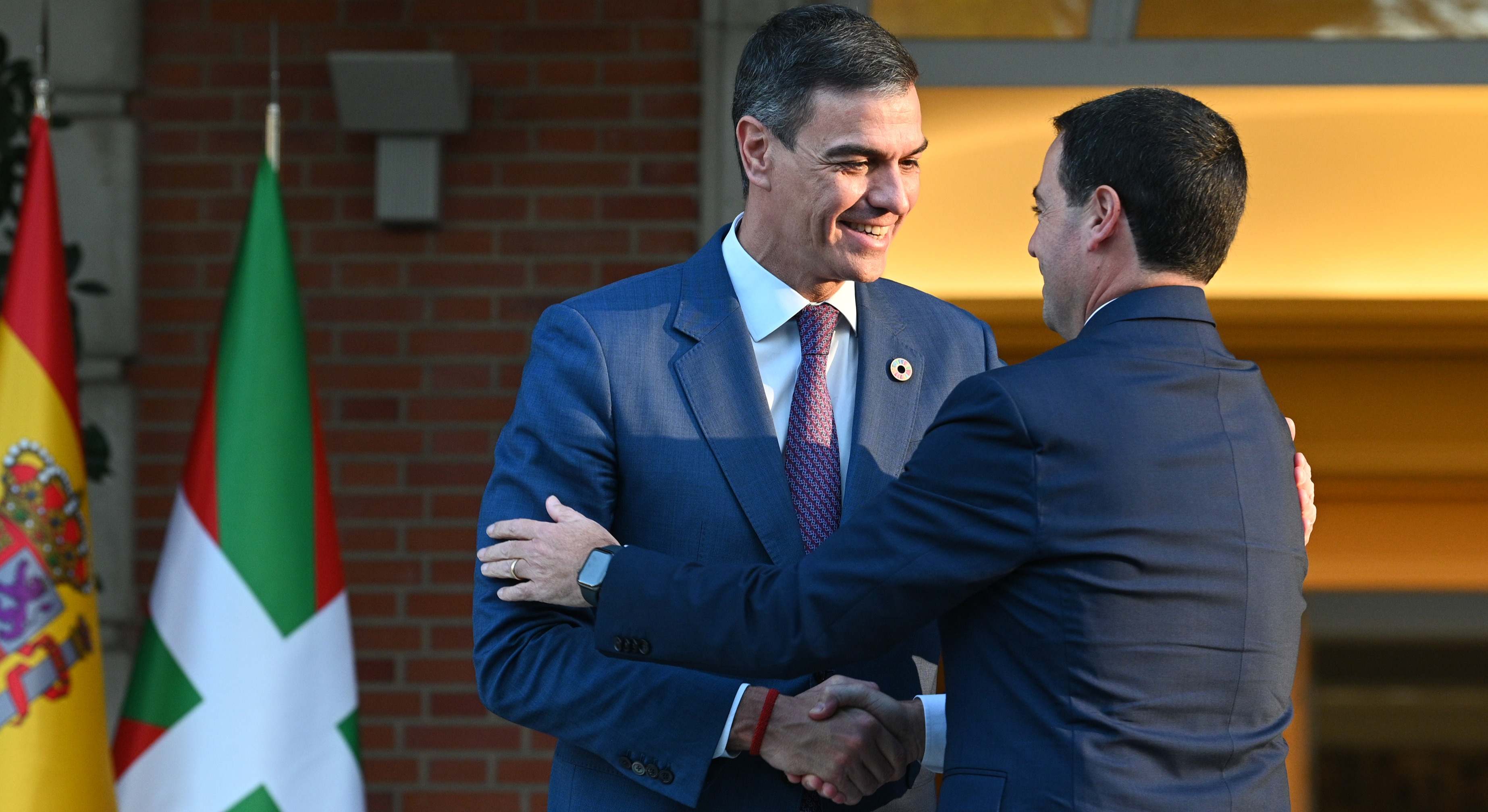 Sánchez y Pradales.