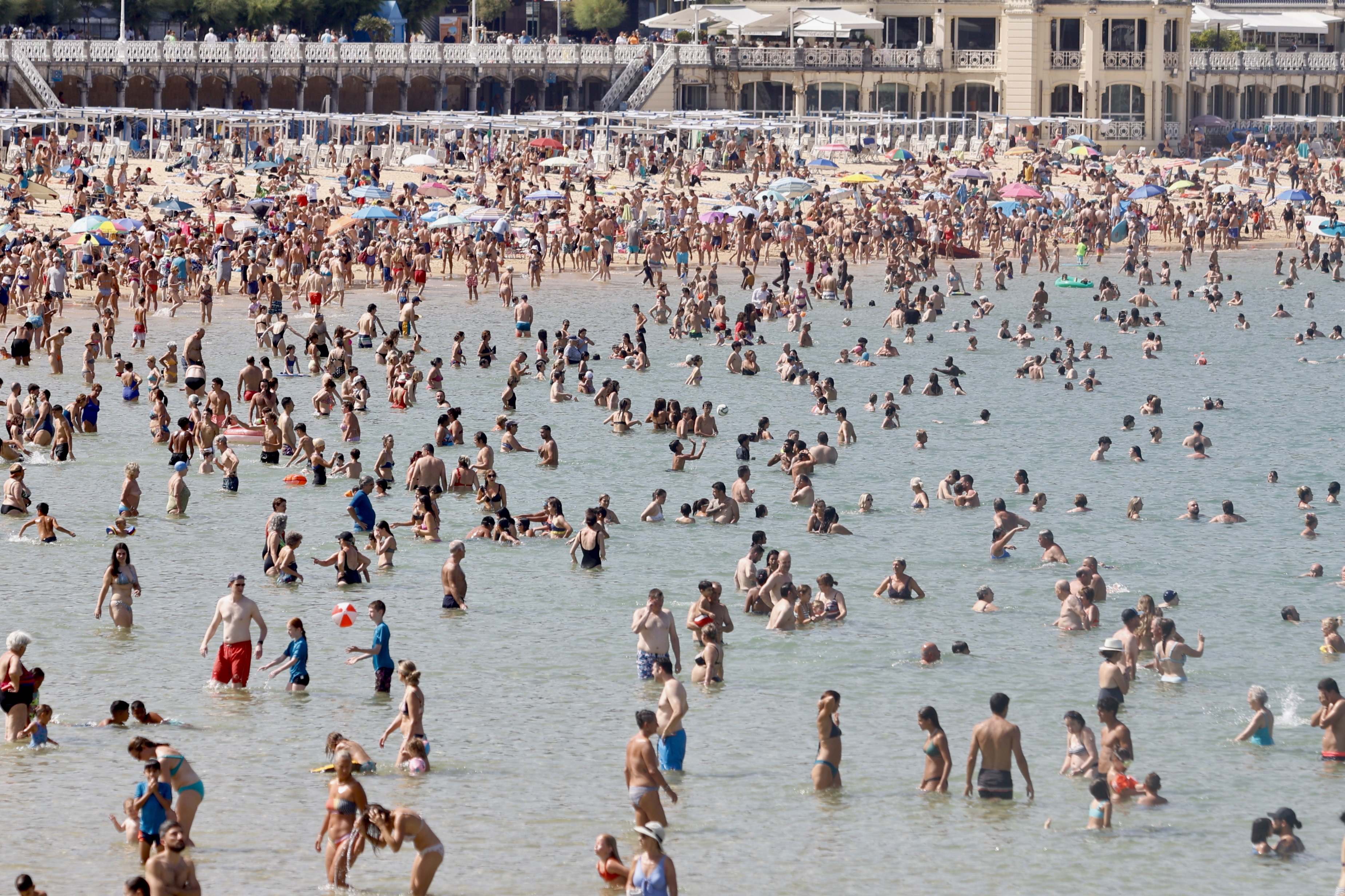 Playa gente mar