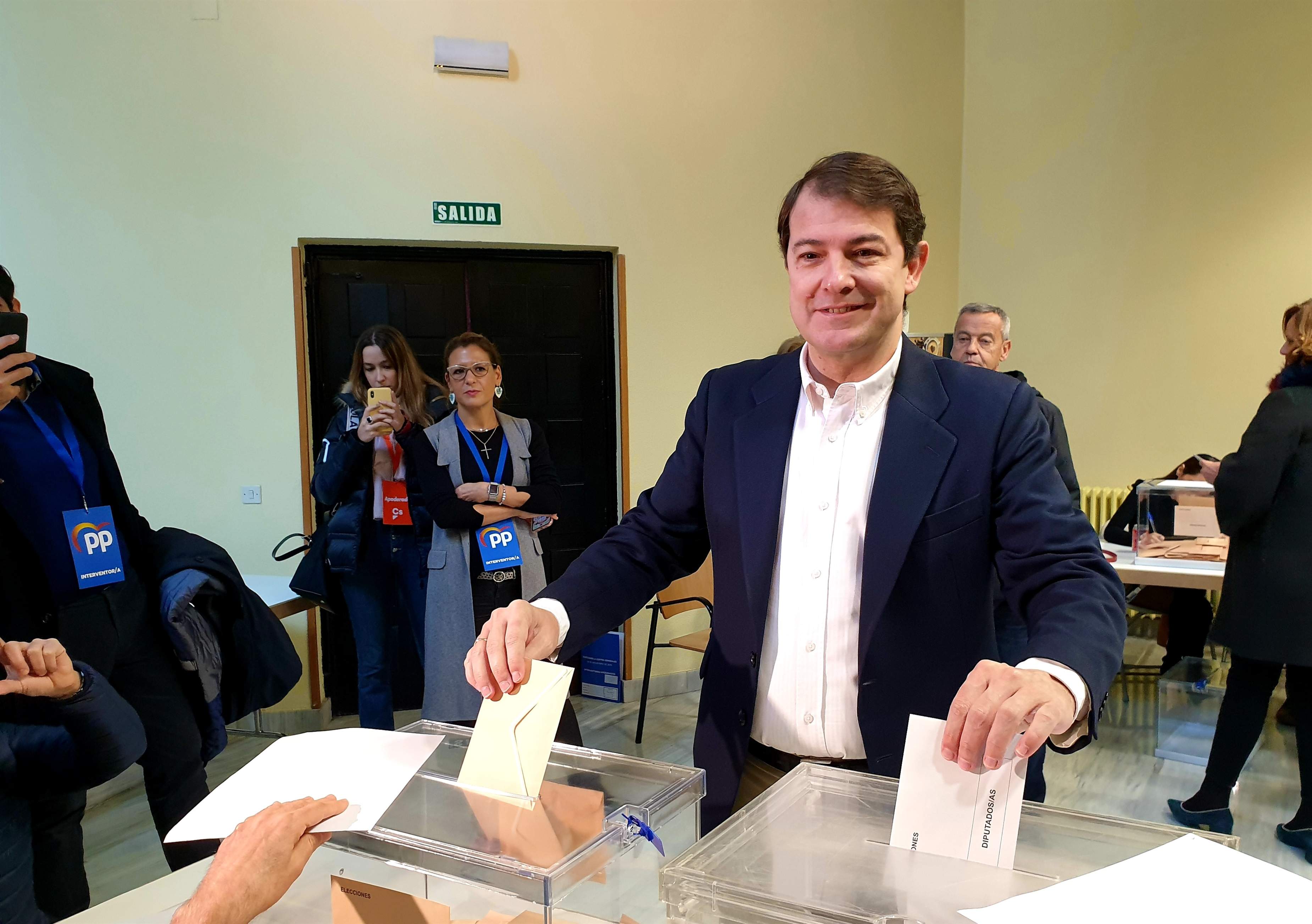 Manuecoelecnov.jpg