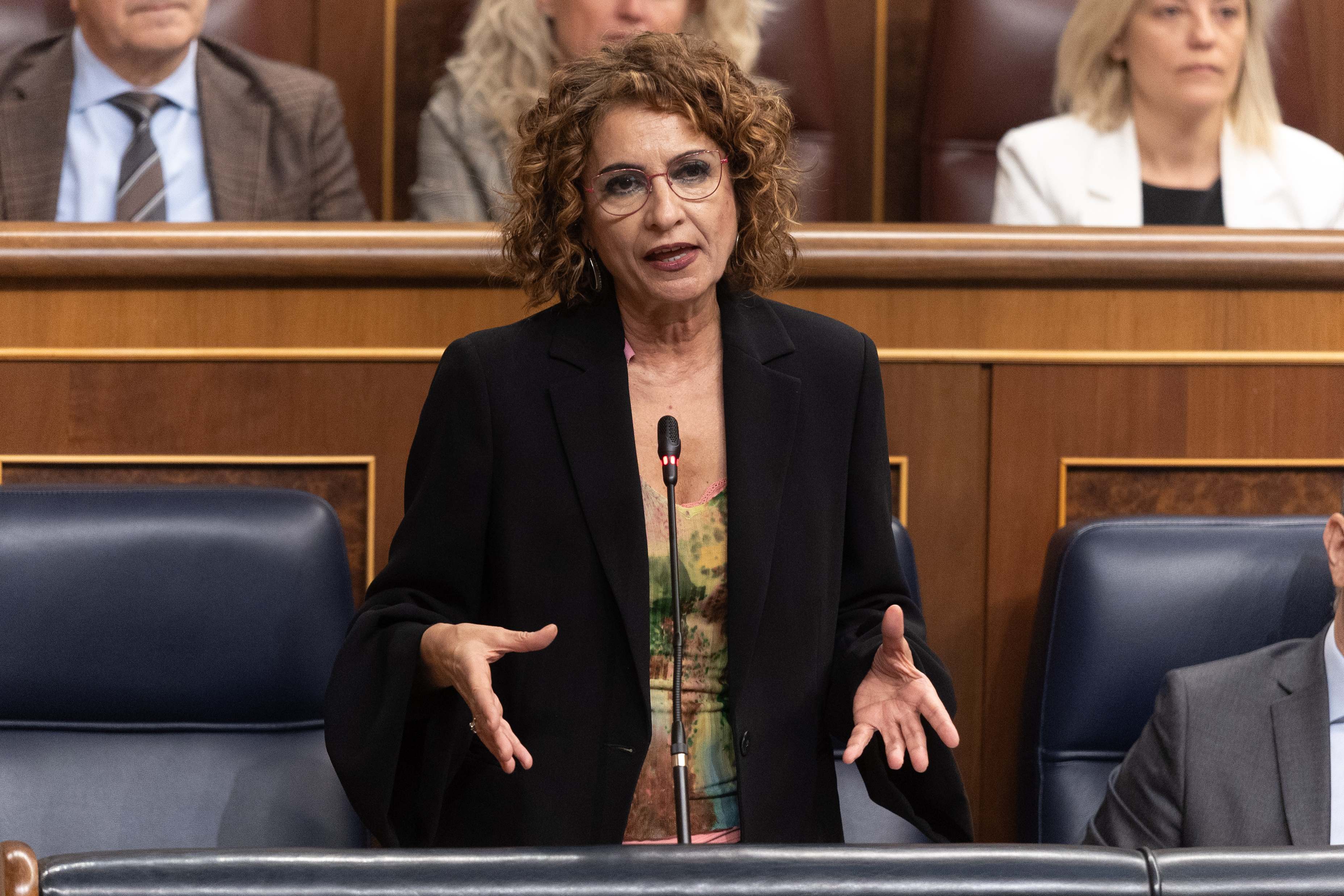 La vicepresidenta primera y ministra de Hacienda, María Jesús Montero, en el Congreso de los Diputados