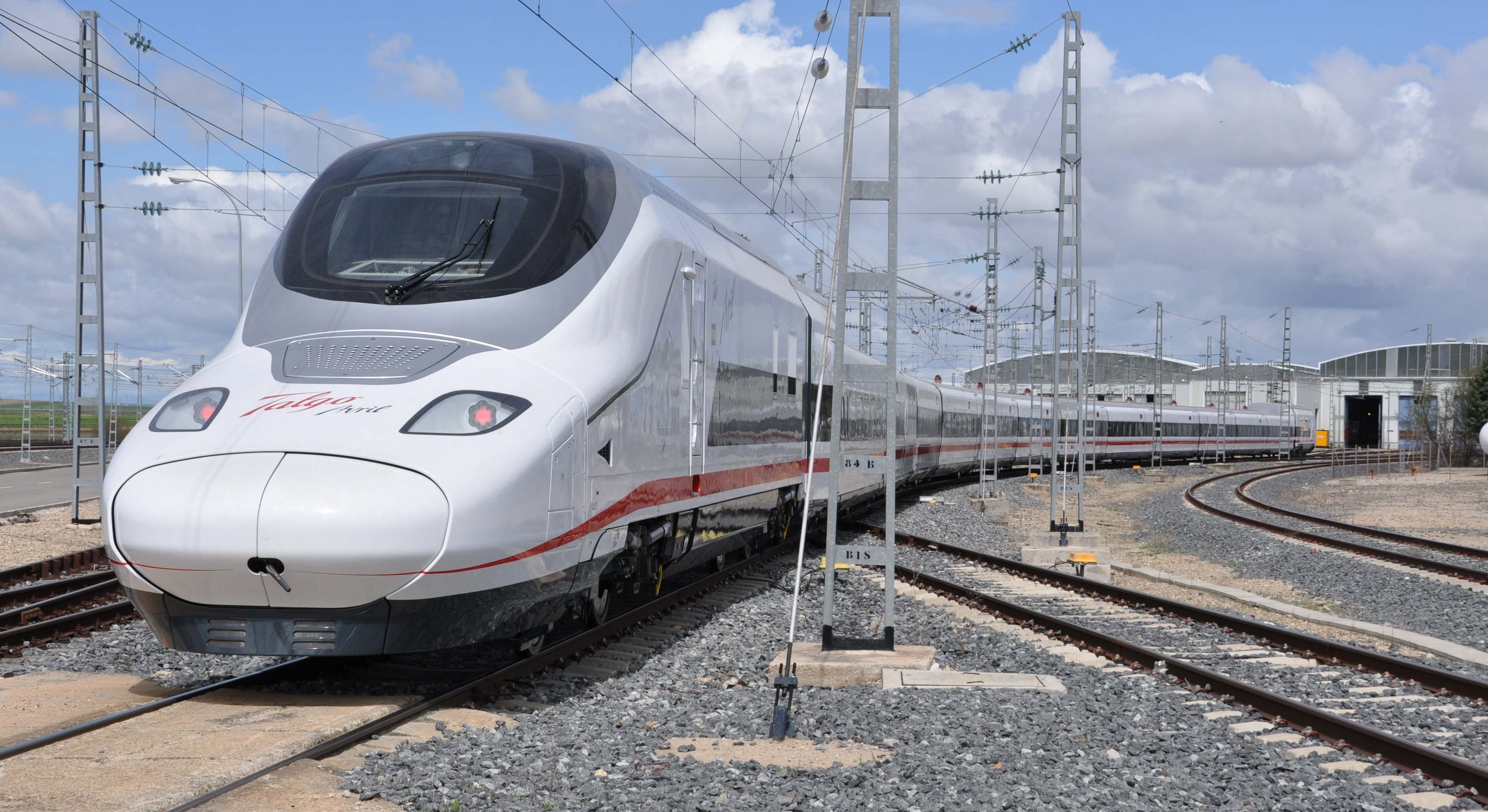 Tren Avril fabricado por Talgo