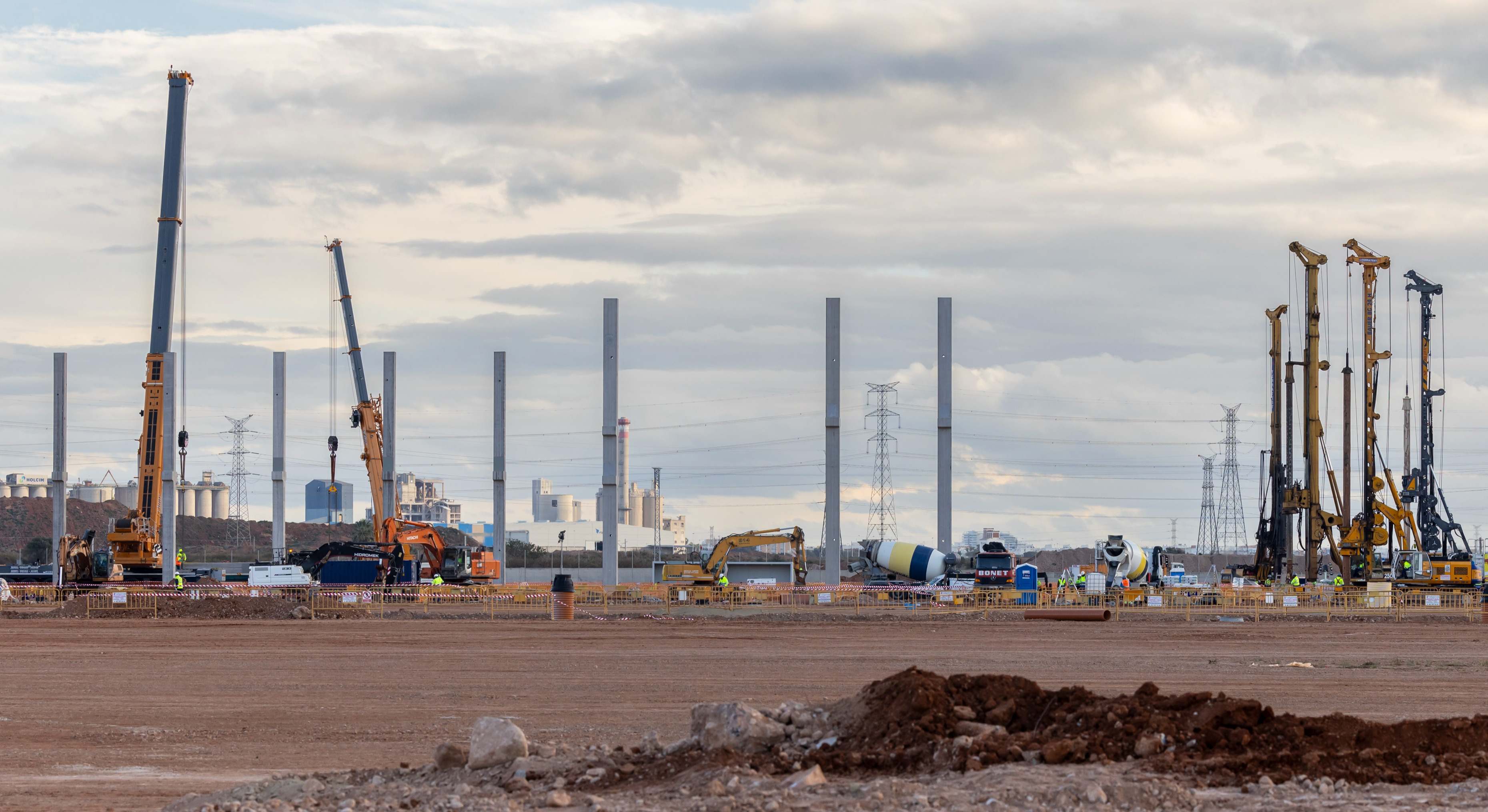 Trabajos de construcción de la futura planta de PowerCo.