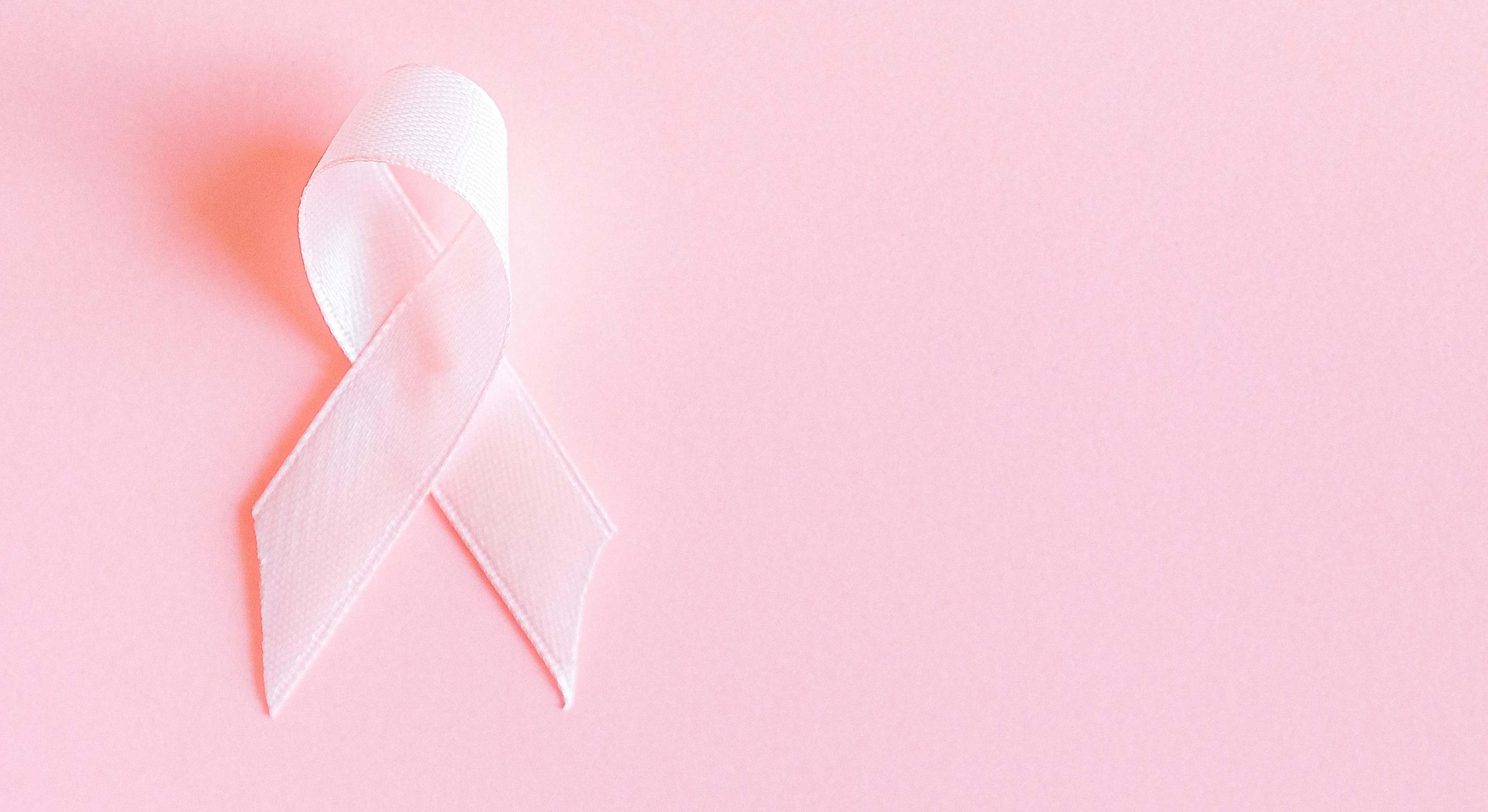 El cáncer de mama aparece en las células que forman los conductos o los lobulillos