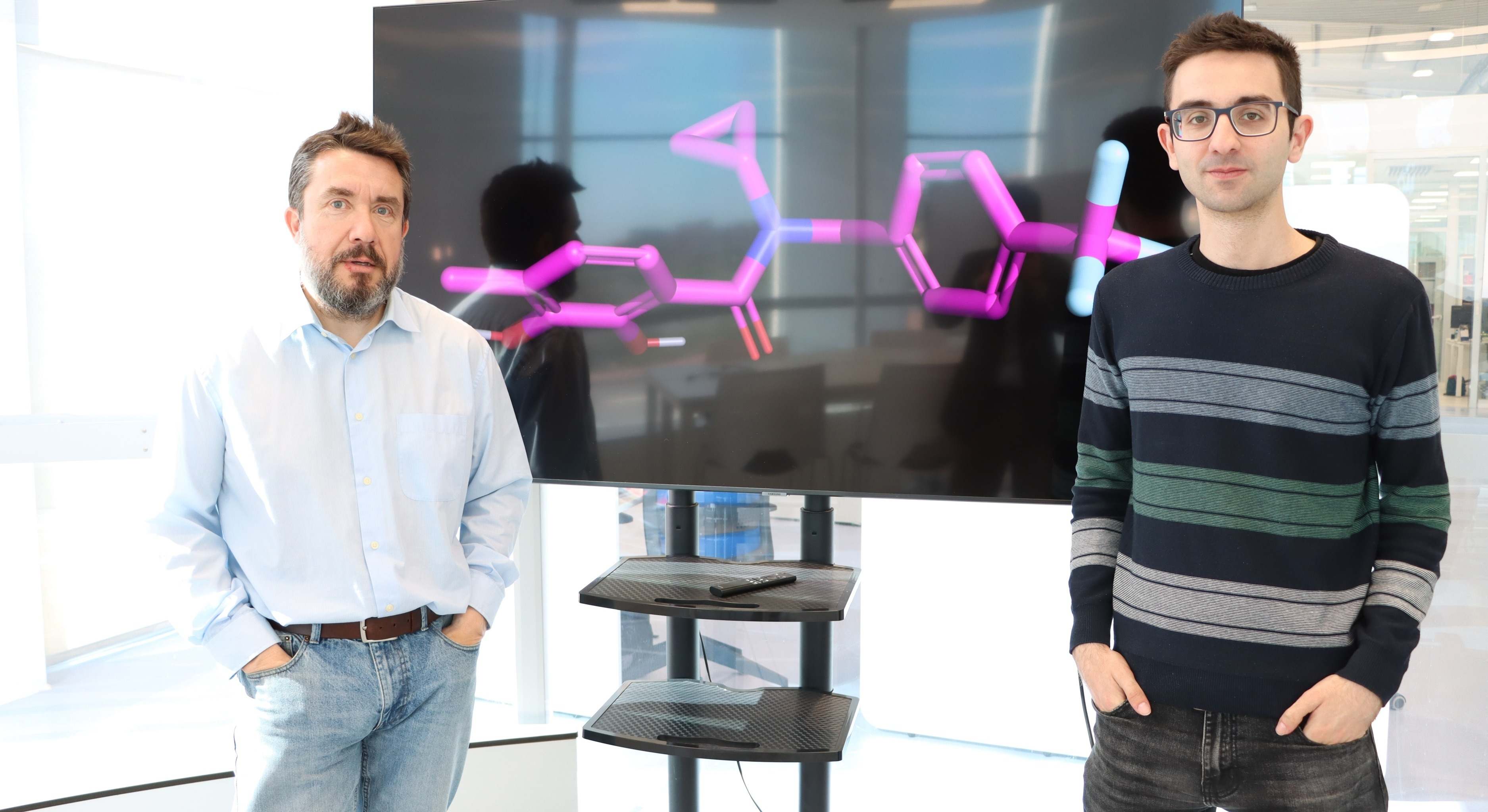 Horacio Pérez y Alejandro Rodríguez, investigadores del grupo BIO-HPC de la UCAM