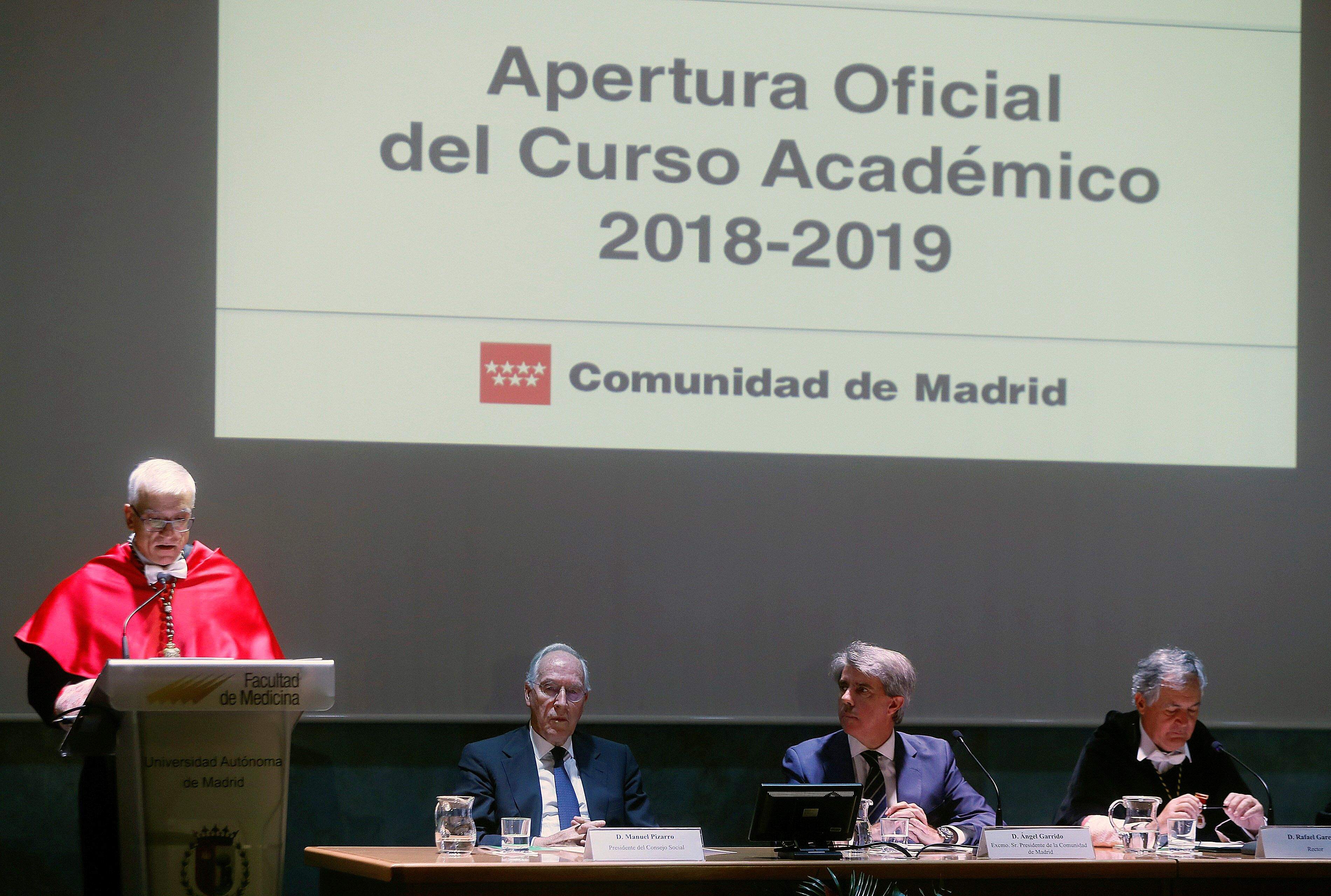 Apertura-curso-univers14744641.jpg