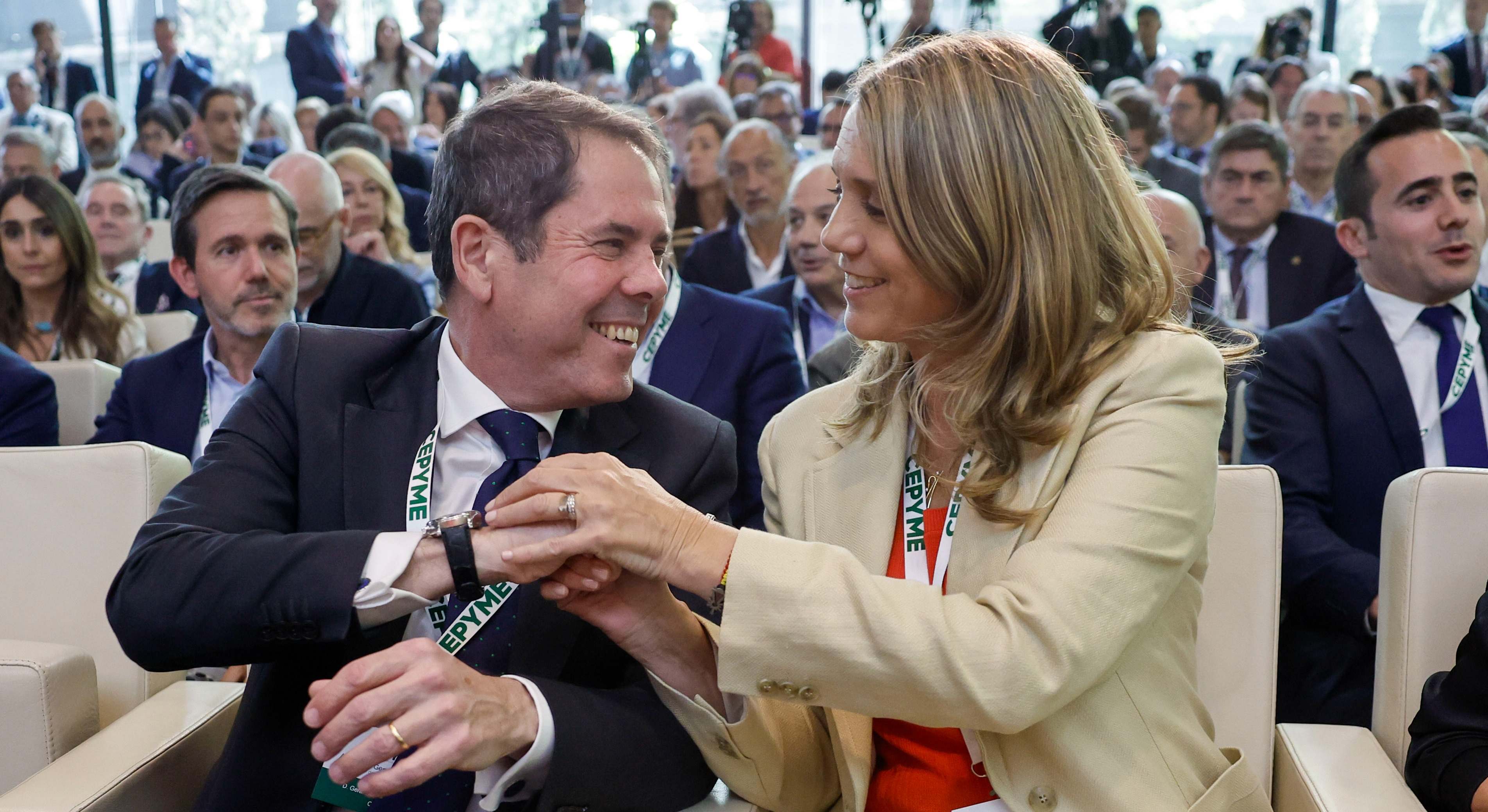 Gerardo Cuerva junto a Ángela de Miguel. EFE