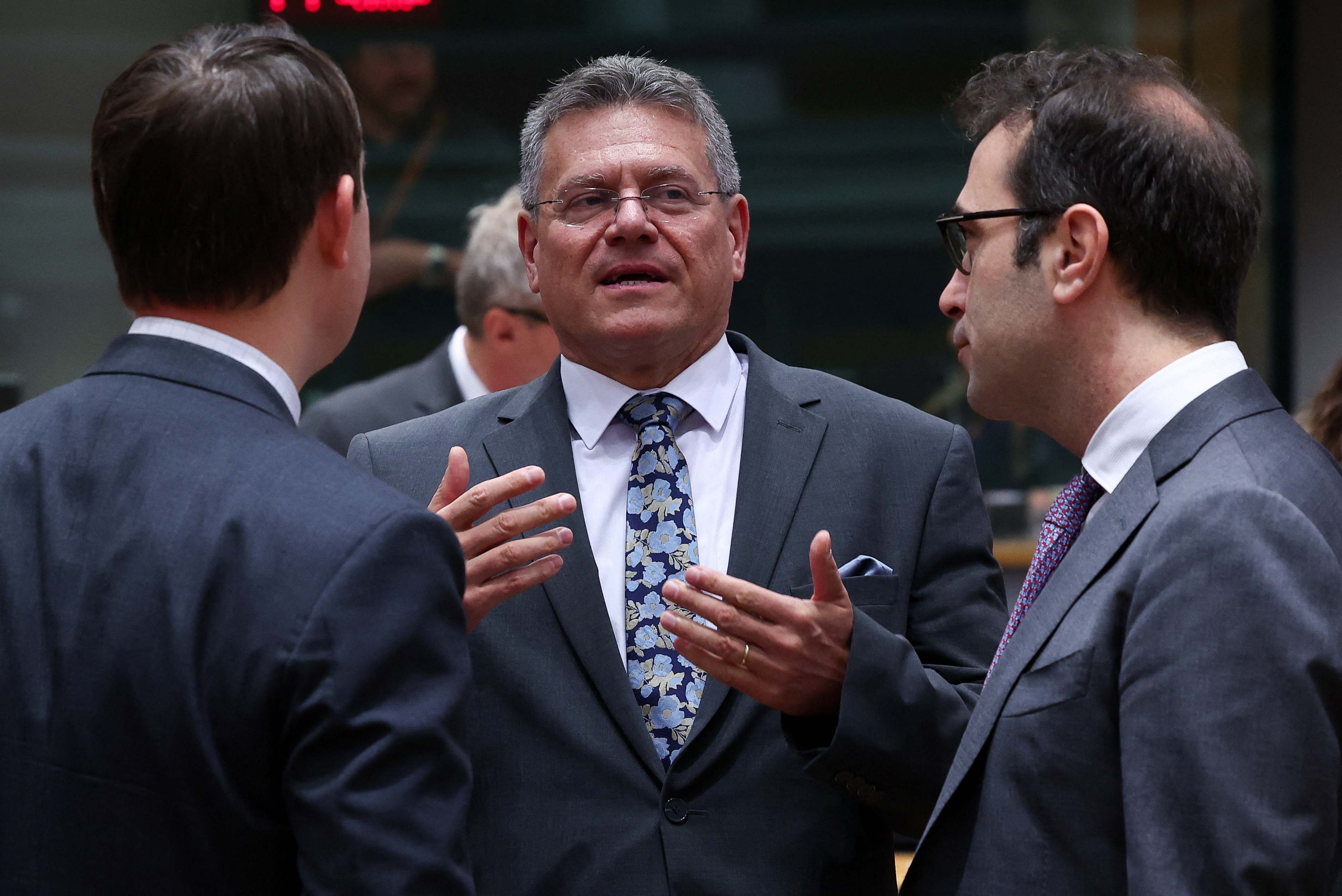 El comisario de Comercio y Seguridad Económica, Maro ef?ovi? y el ministro de Economía, Carlos Cuerpo