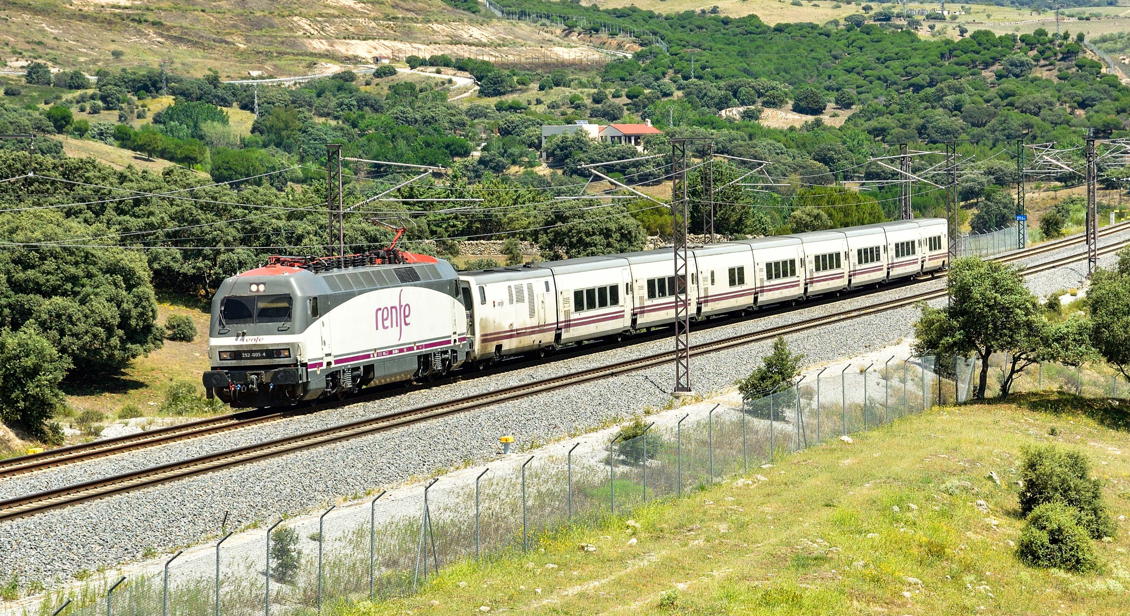 Tren fabricado por Talgo y movido por Renfe. / Cesare Sapienza