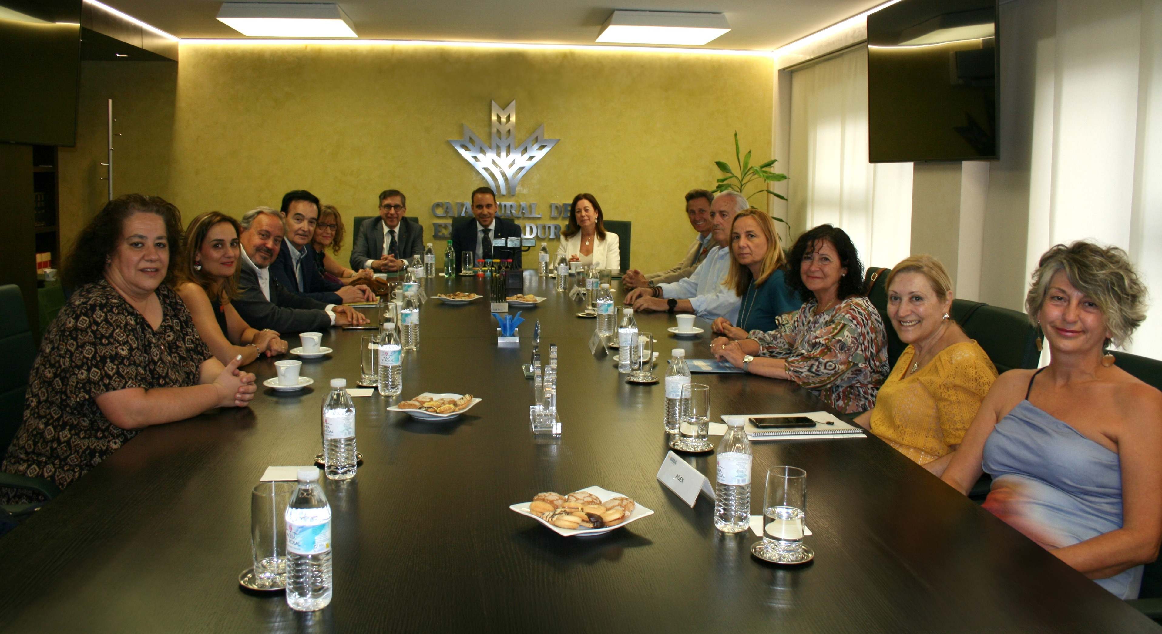 En la reunión han estado presentes los siguientes representantes del tercer sector