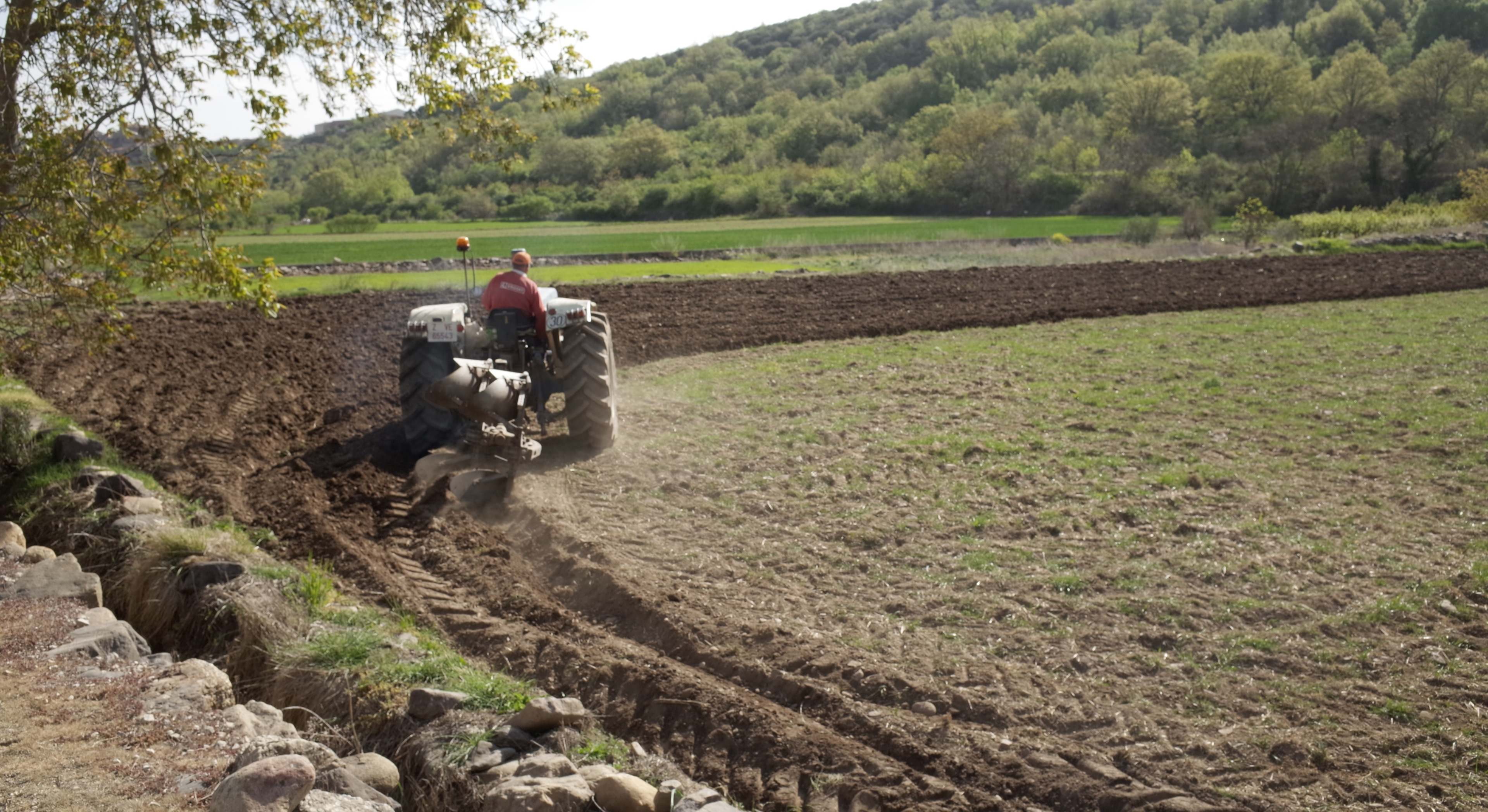 jovenes agricultores