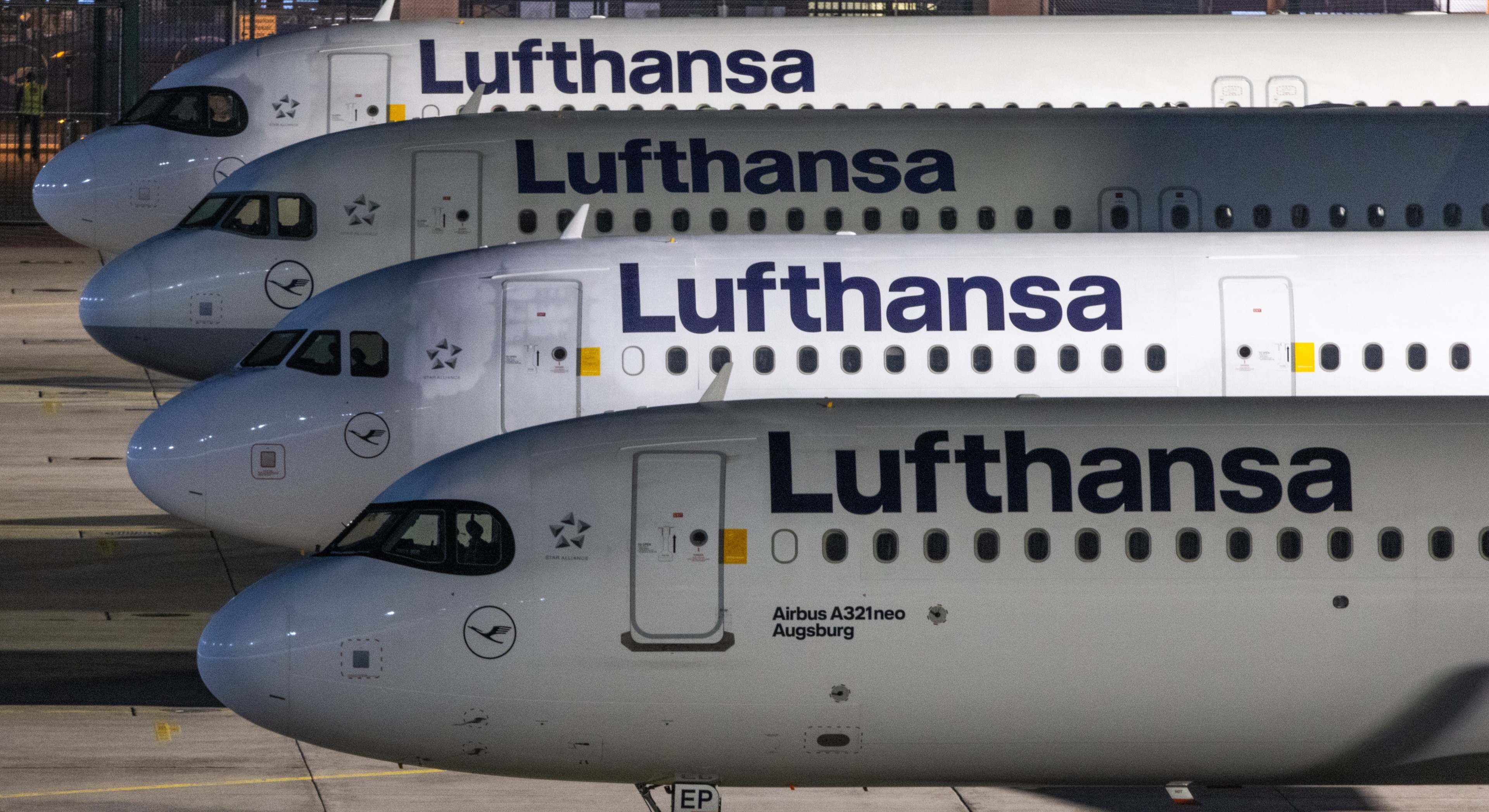 Aviones de Lufthansa. / Christopher Neundorf - EPA - EFE