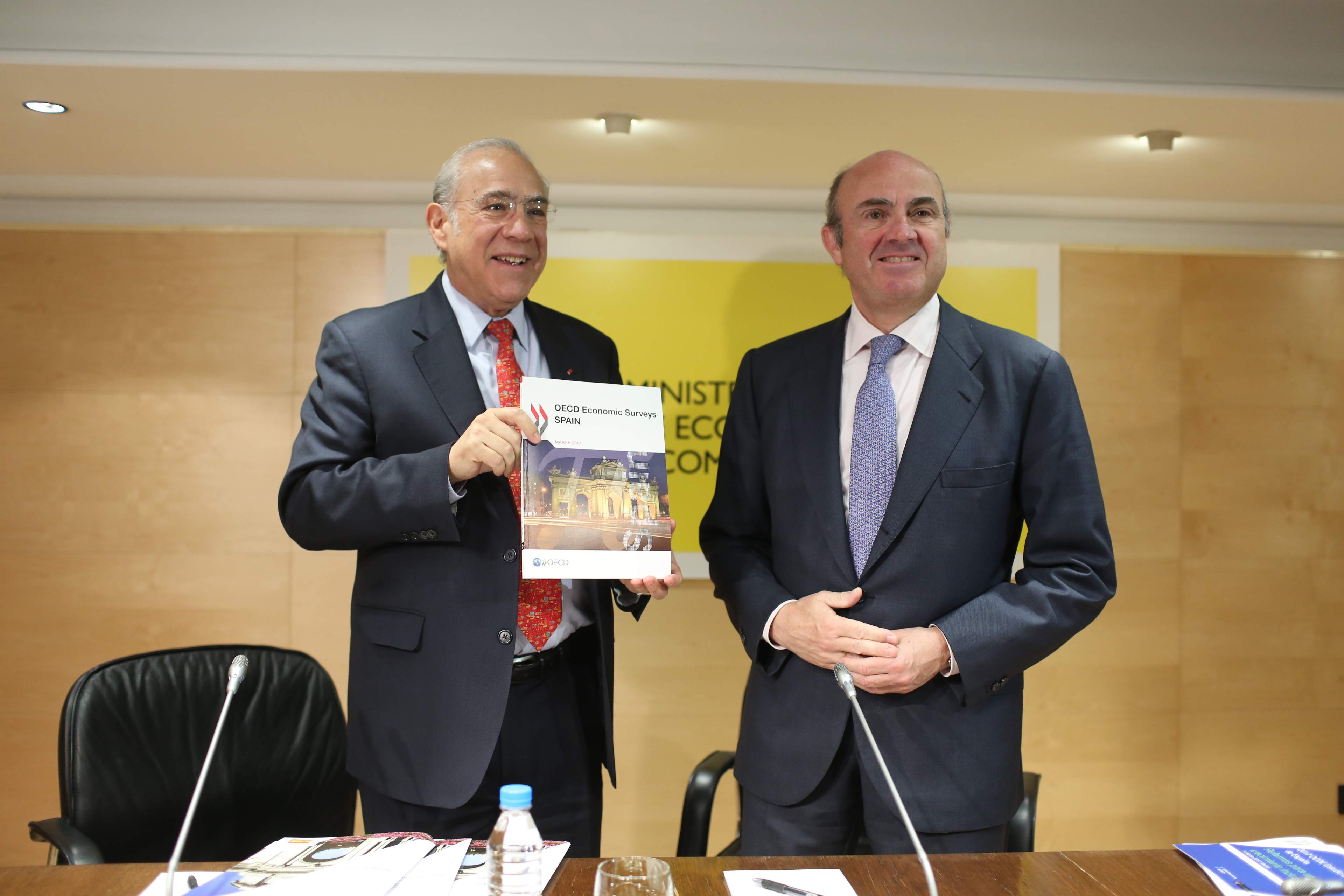 angel-gurria-secretario-ocde-luis-guindos-ministro-economia-nacho-martin.JPG