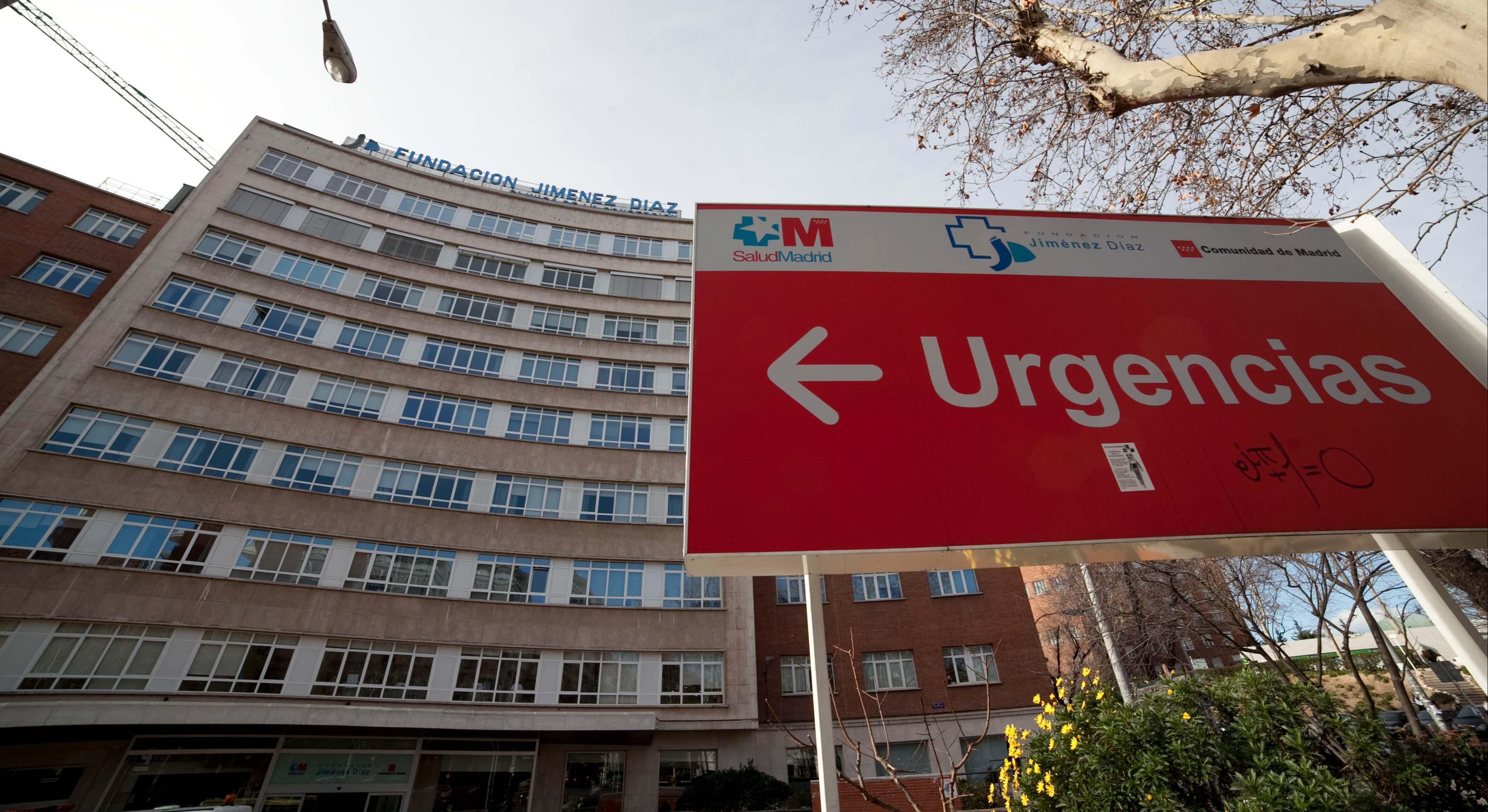 Entrada al Hospital Universitario Fundación Jiménez Díaz de Madrid