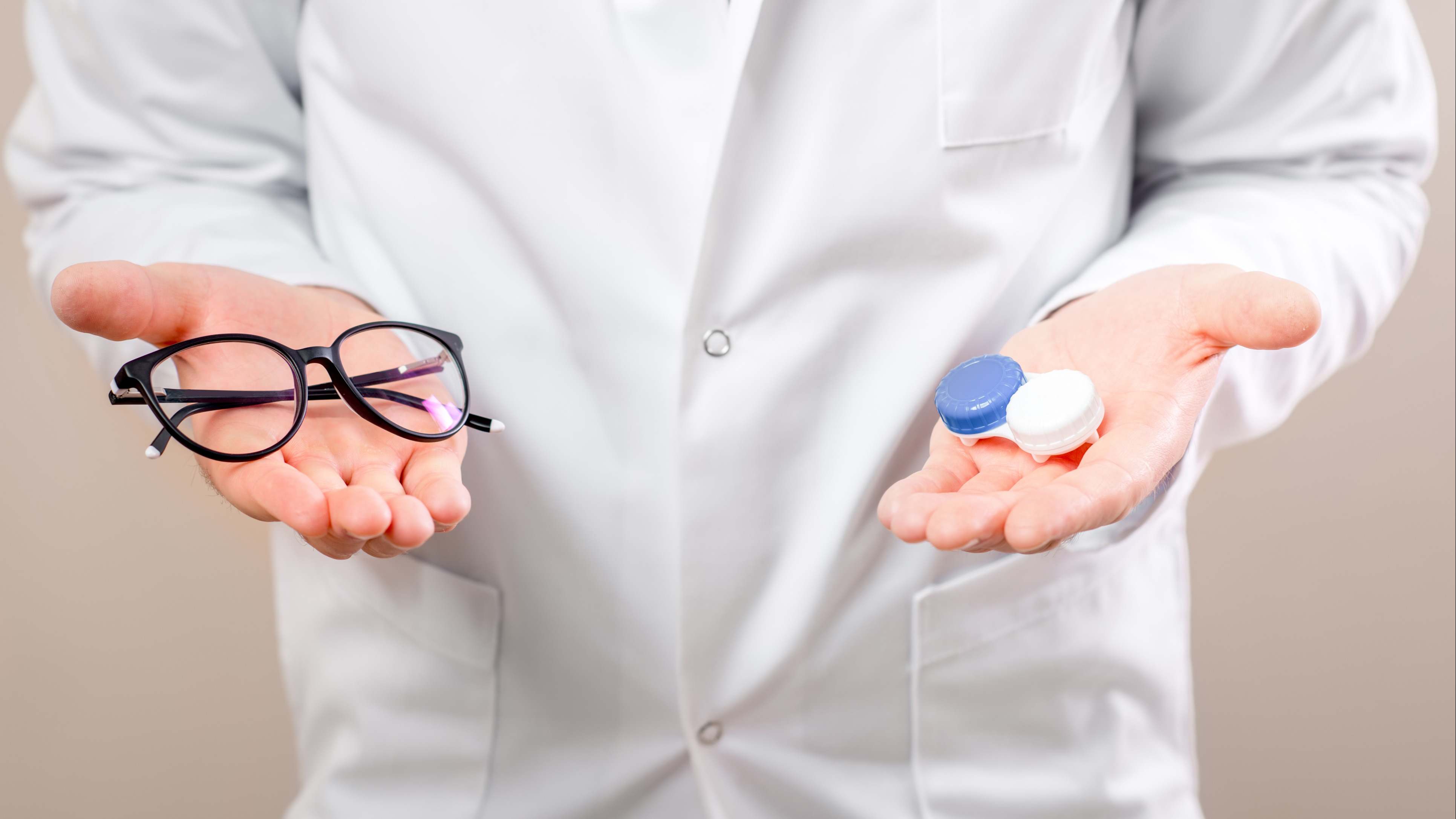 Gafas y lentes de contacto. / Foto: iStock