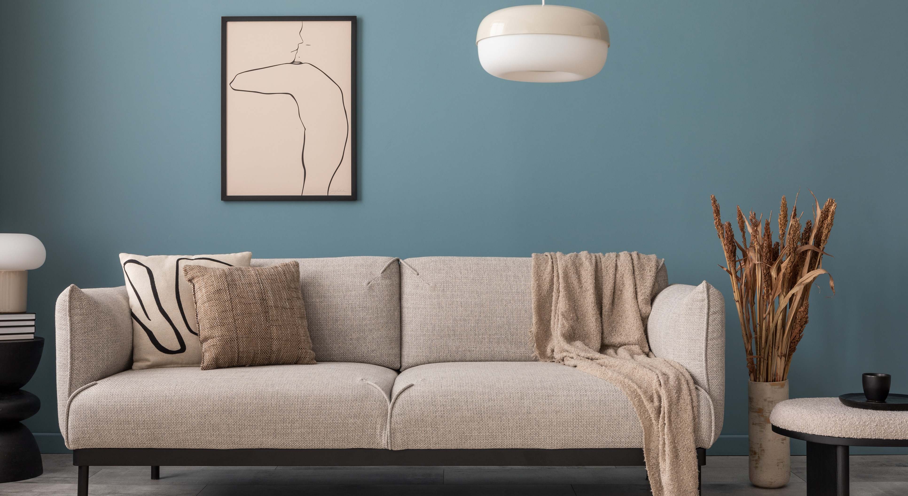 Sofá cama en el salón de casa. / Foto: iStock