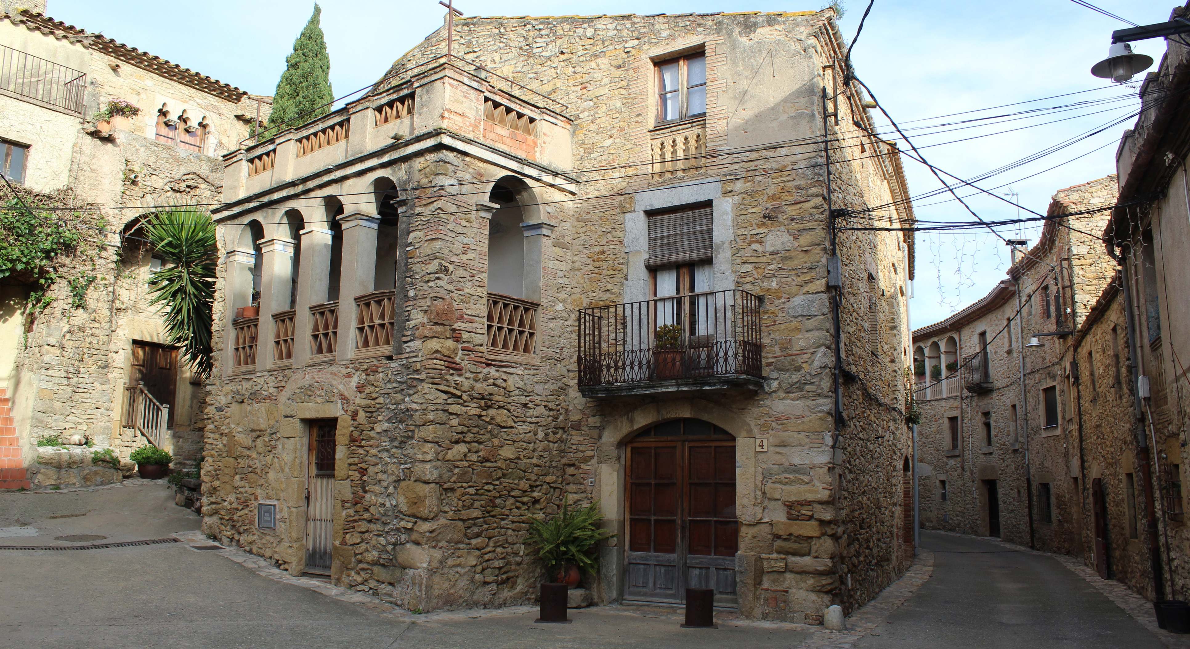 Iglesia de palau sator