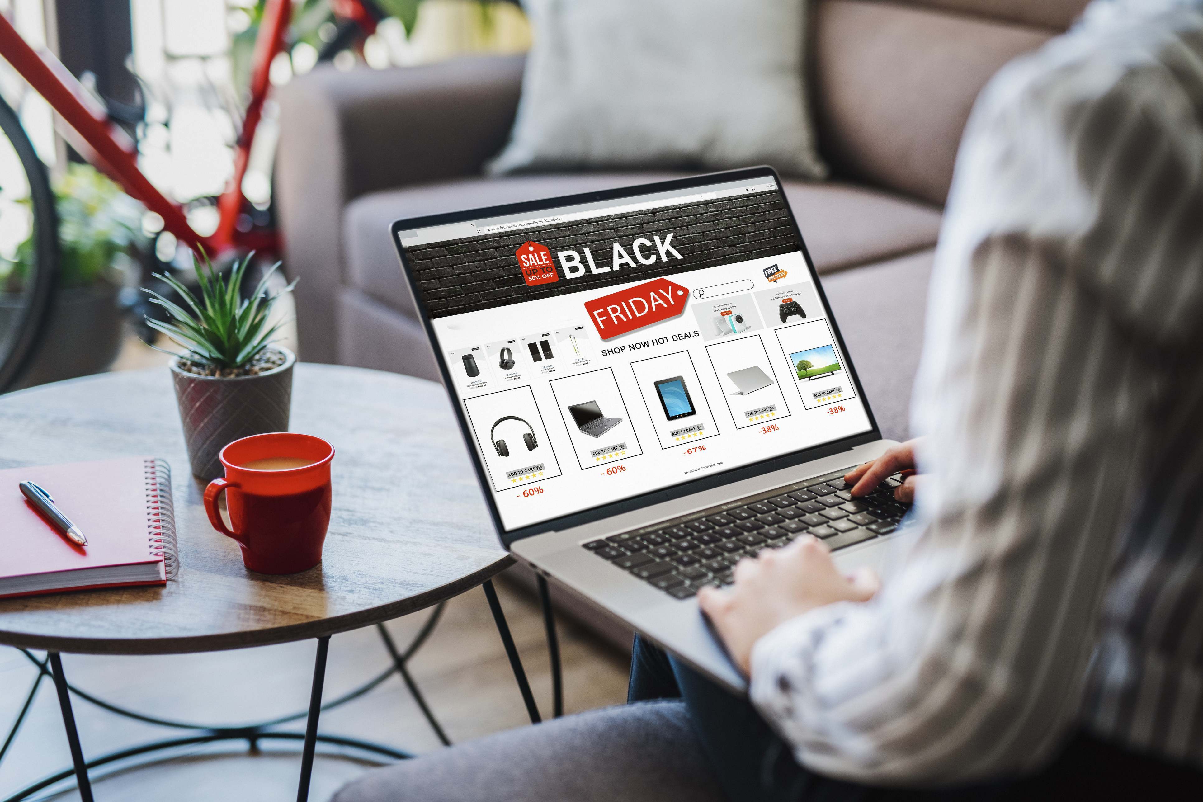 Compras online durante el Black Friday. / Foto: iStock