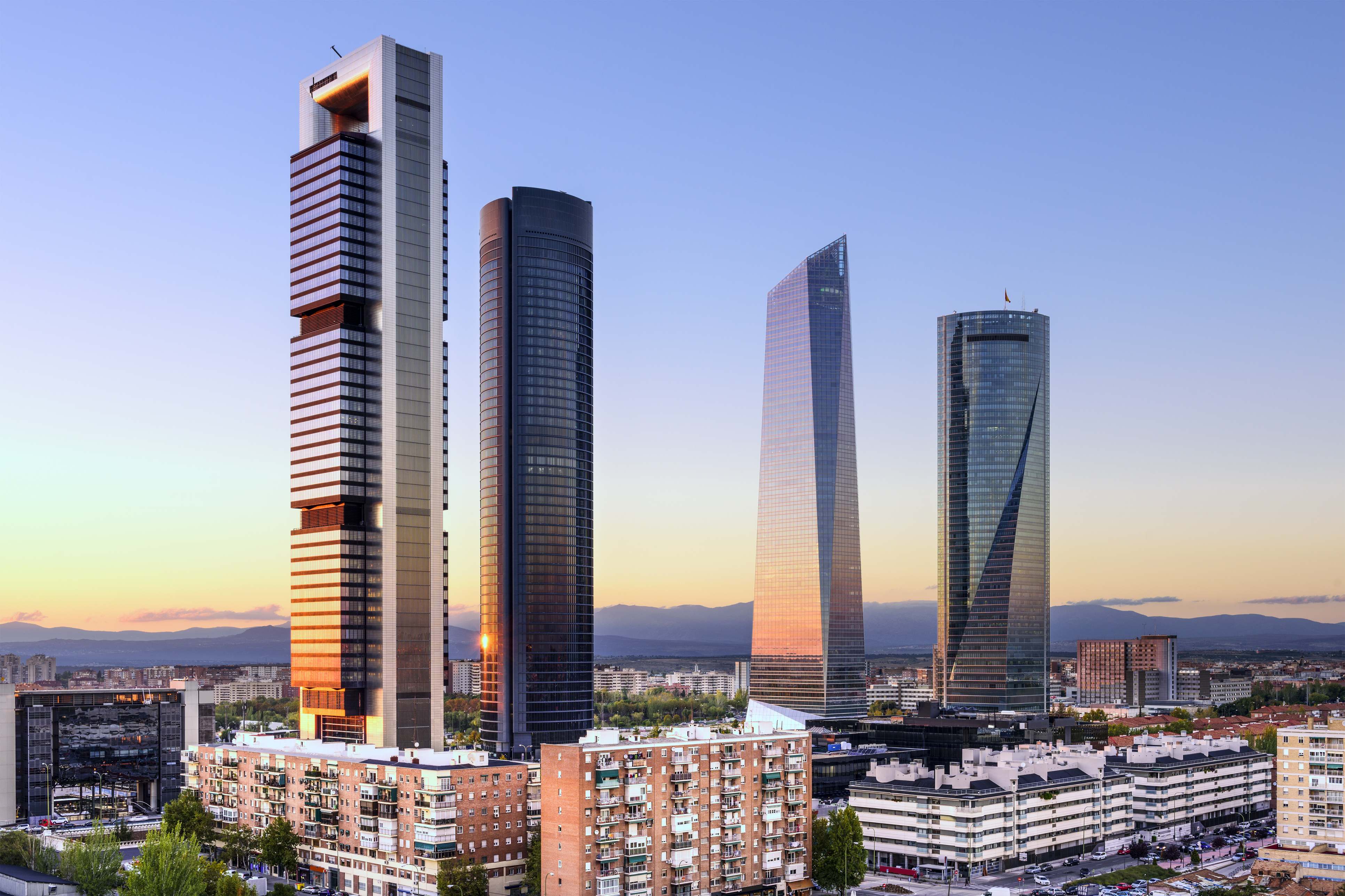 cuatro_torres.jpg