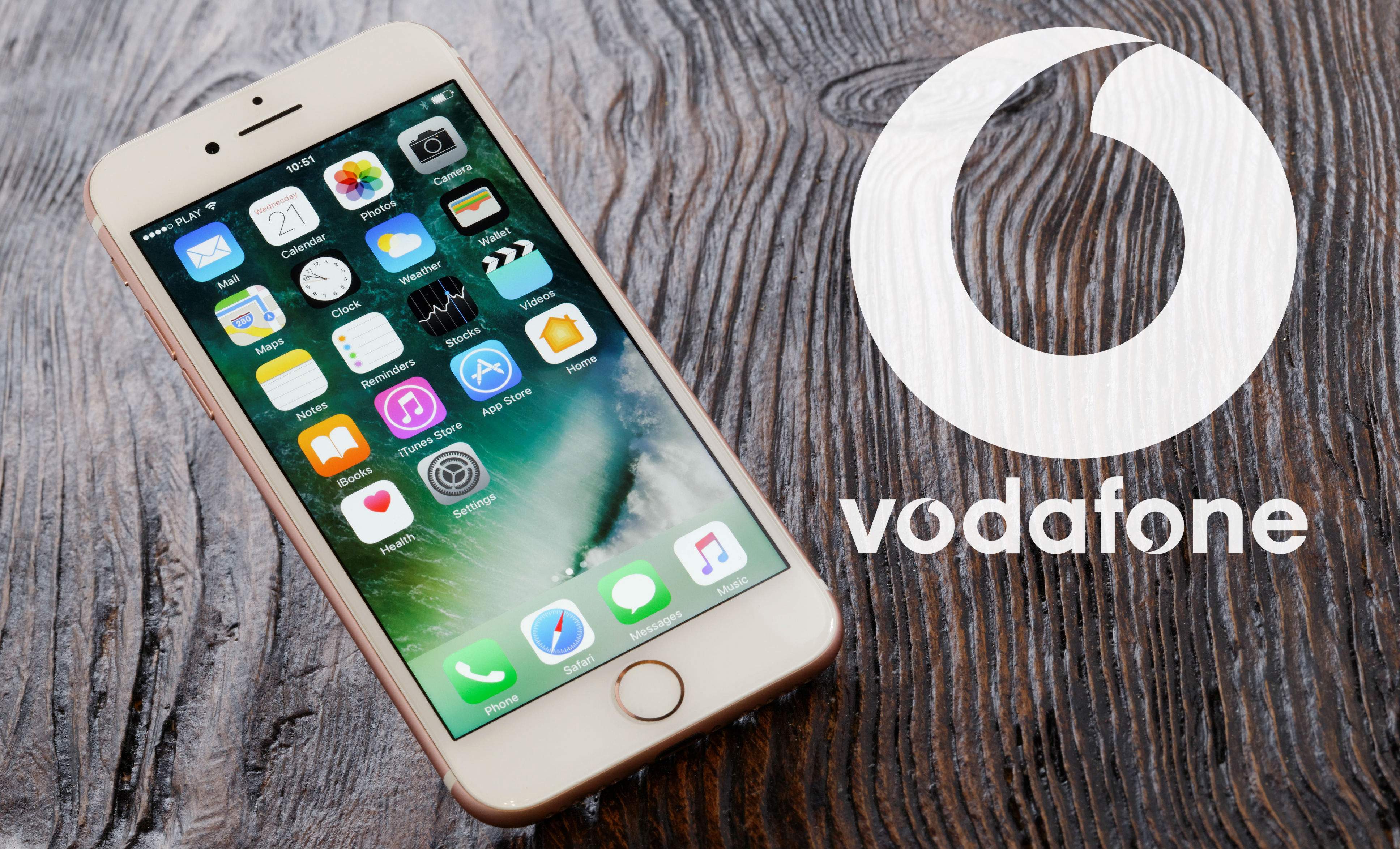 iphone-vodafone.jpg
