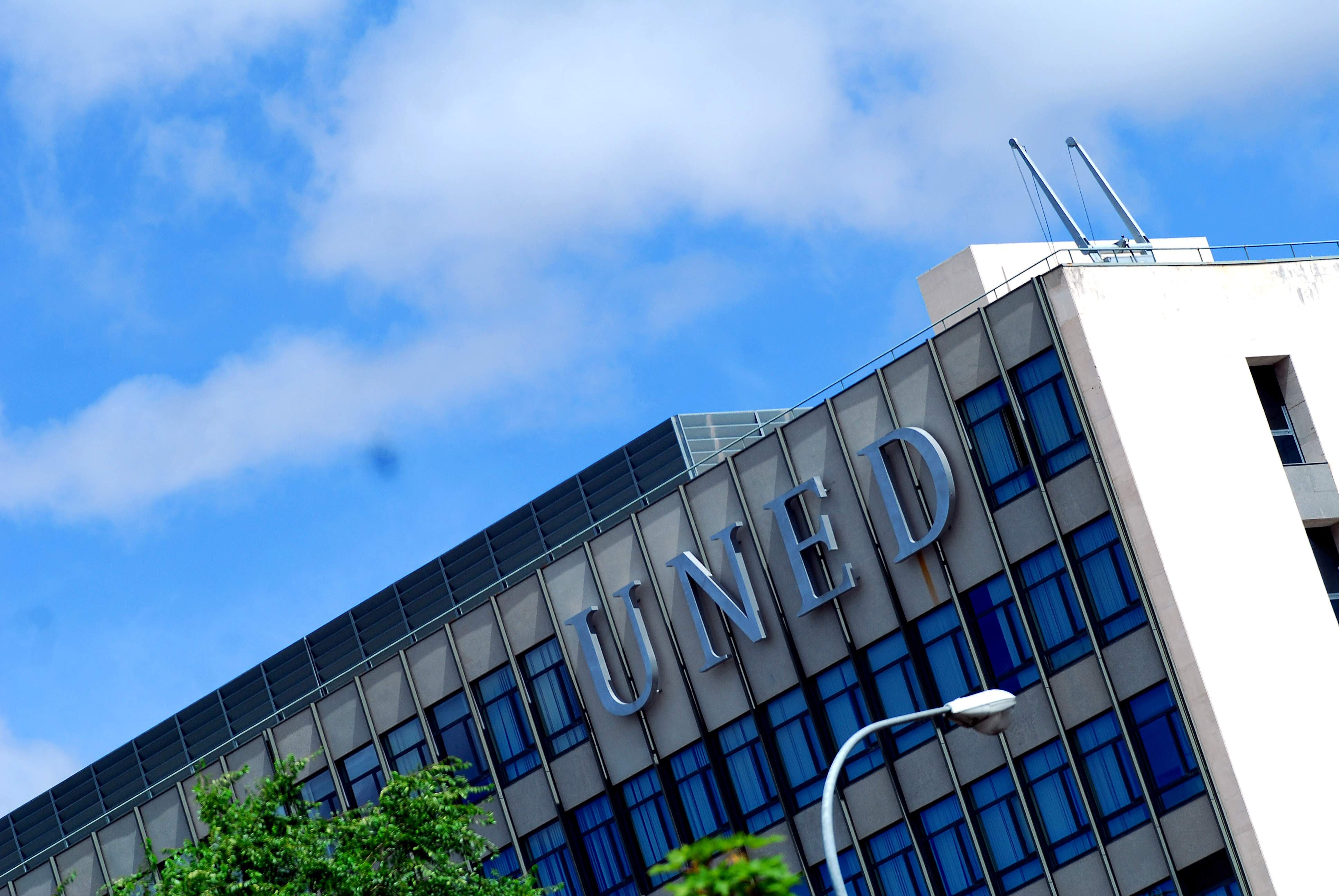 UNED.jpg