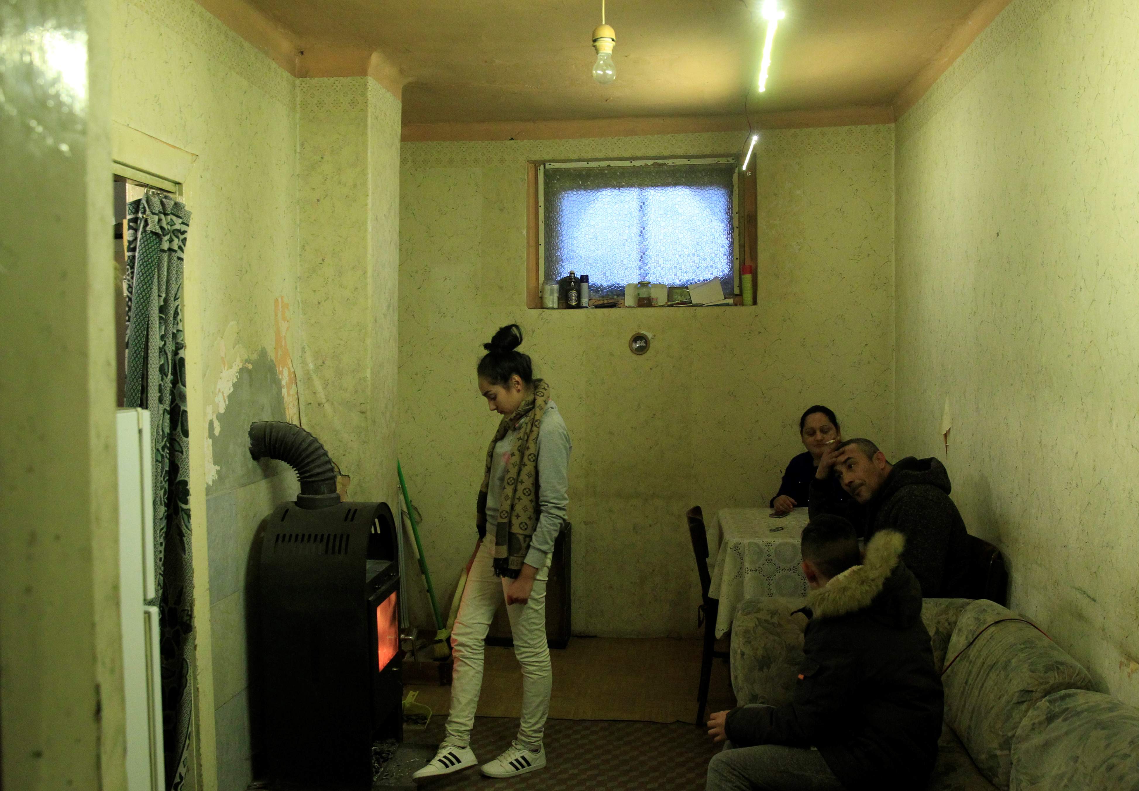 Familia_precariedad.jpg