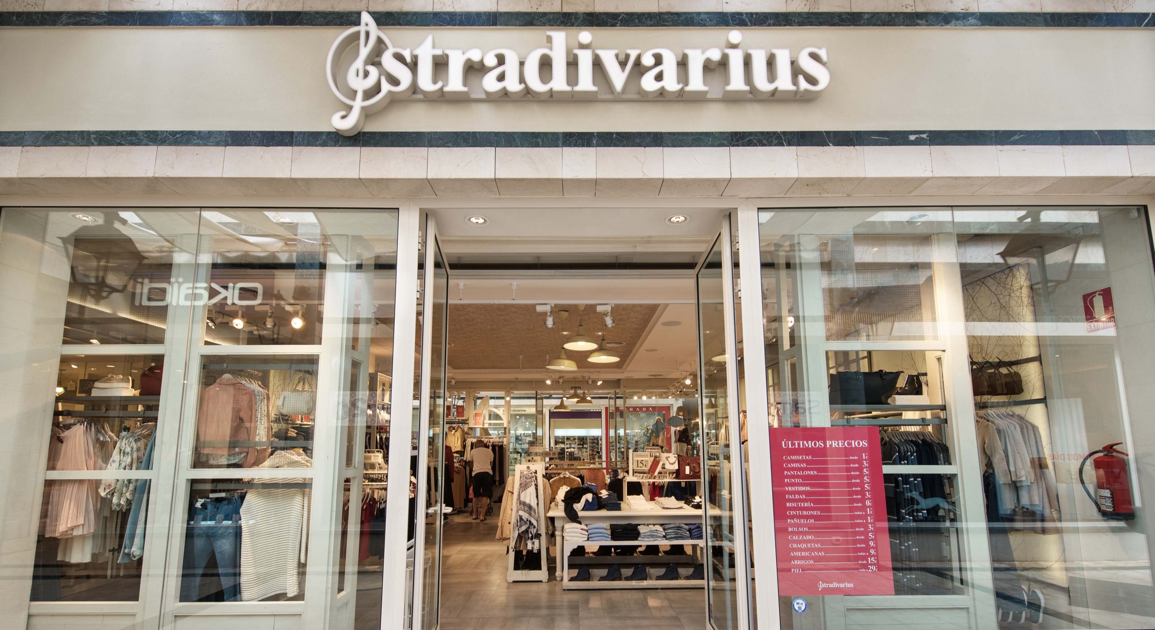 Escaparate de una tienda de Stradivarius. / Foto: iStock