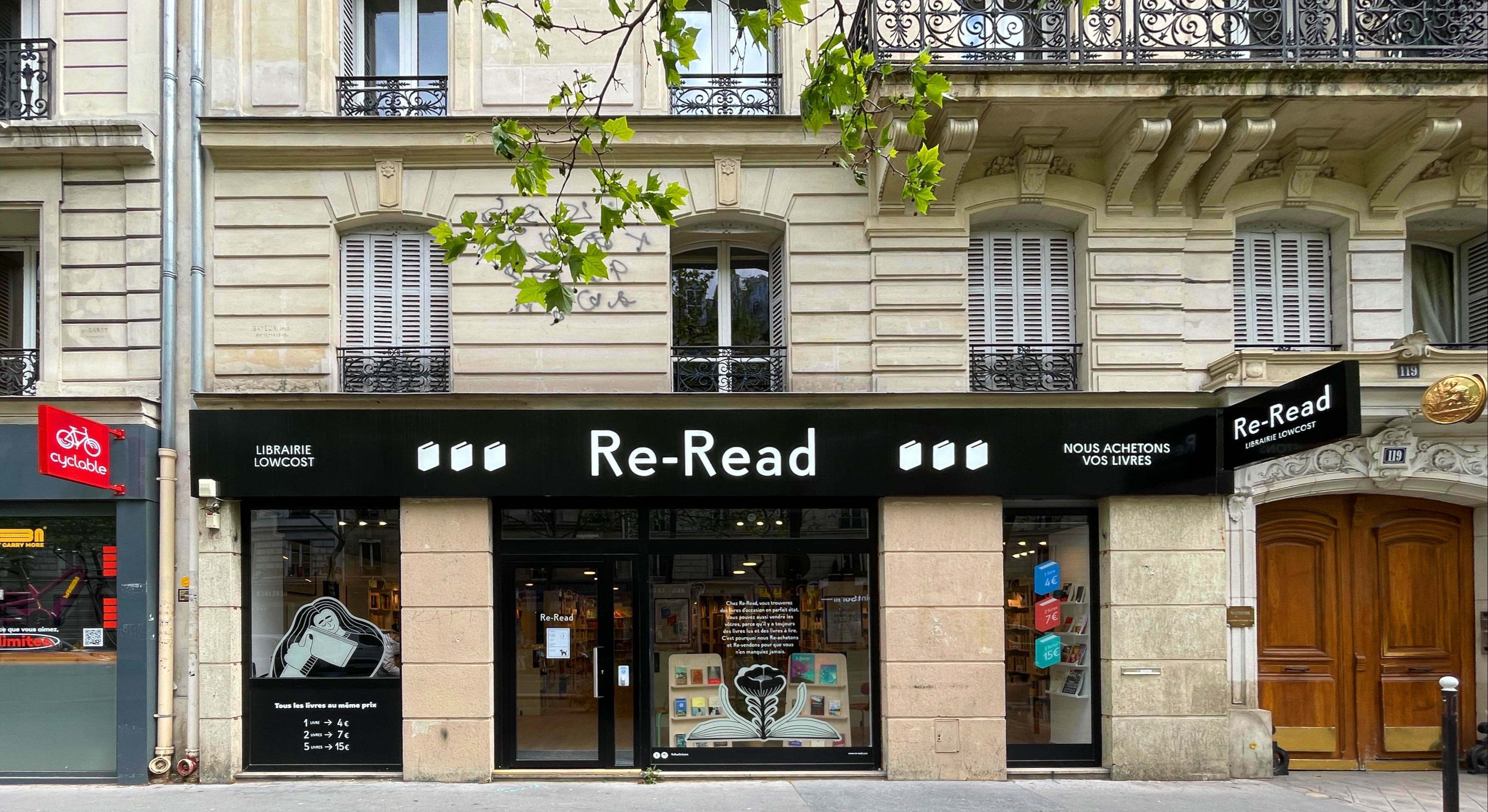 Primera librería de Re-Read en París (Francia). EE
