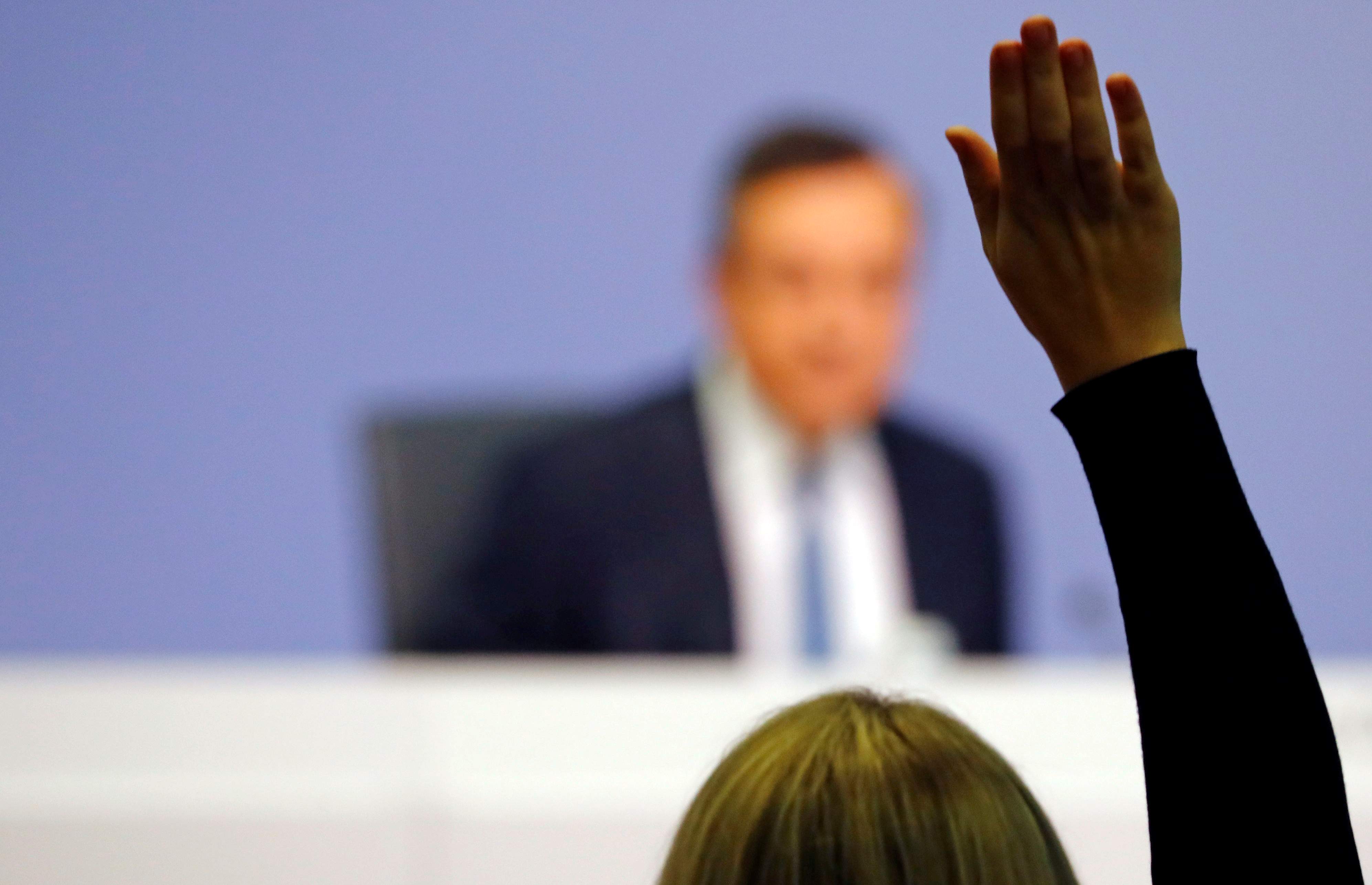 mario-draghi-peticiones-bancos-rueda-prensa-bce-reuters.jpg