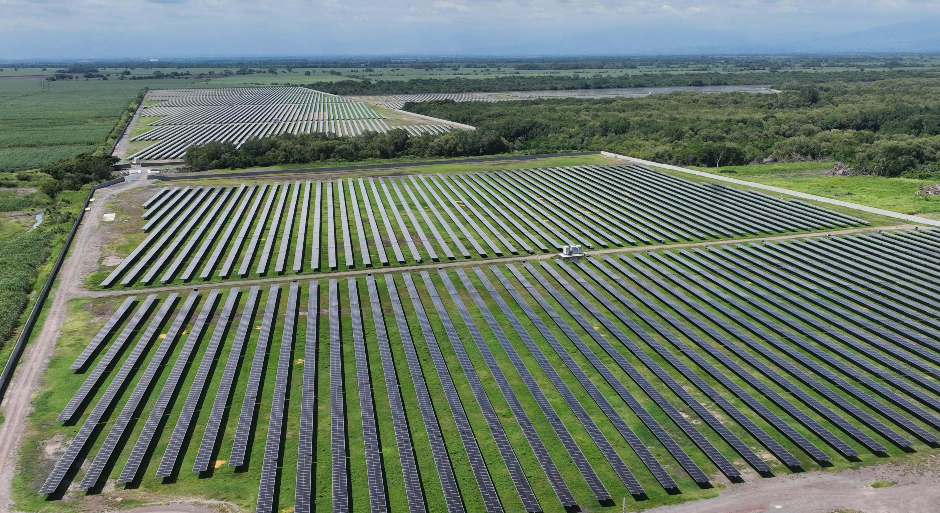 Planta fotovoltaica 'El Carrizo', en Guatemala. / Ecoener