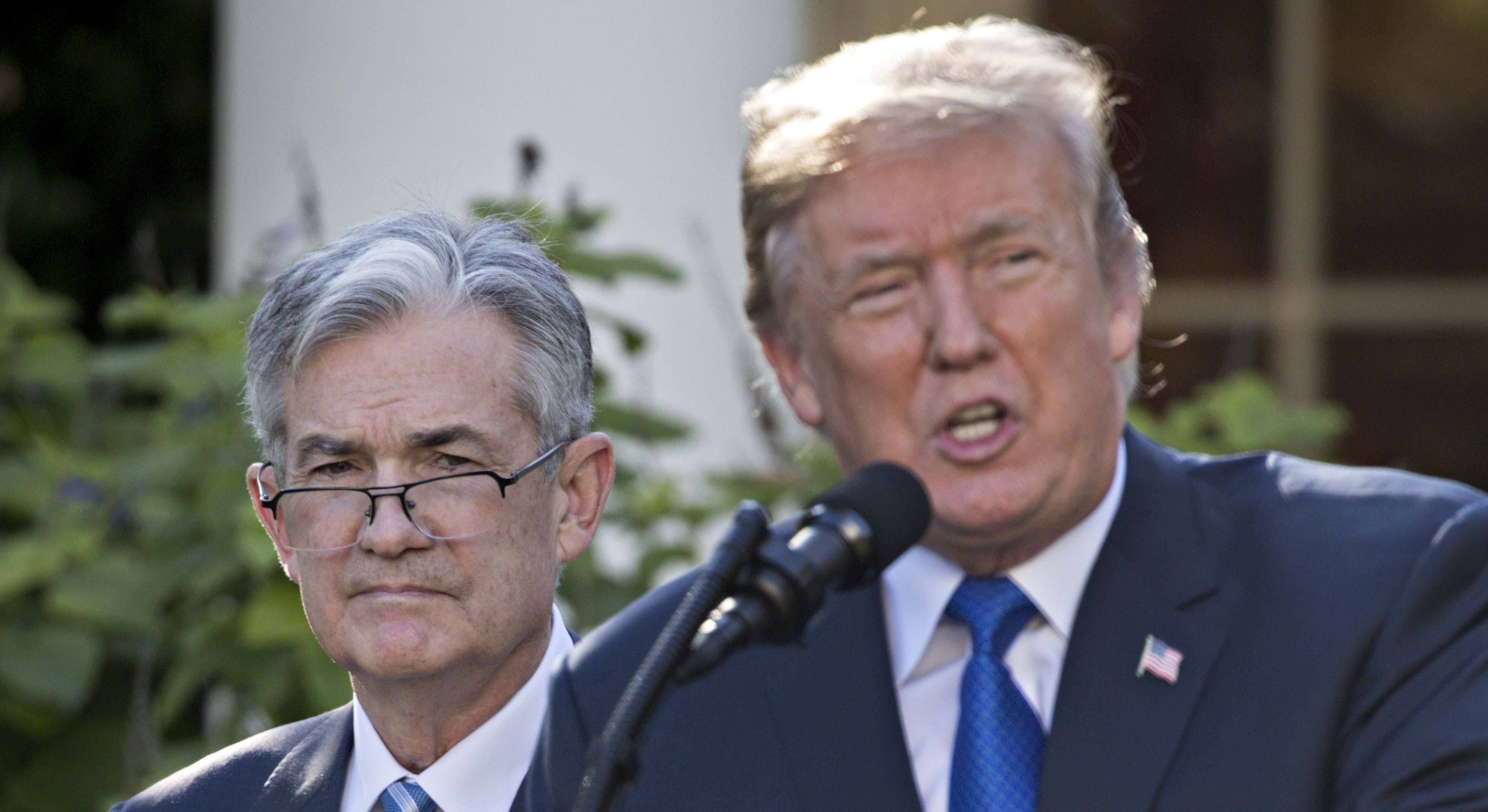 Jerome Powell y Donald Trump, el día de su nombramiento como presidente de la Reserva Federal. Foto: Bloomberg