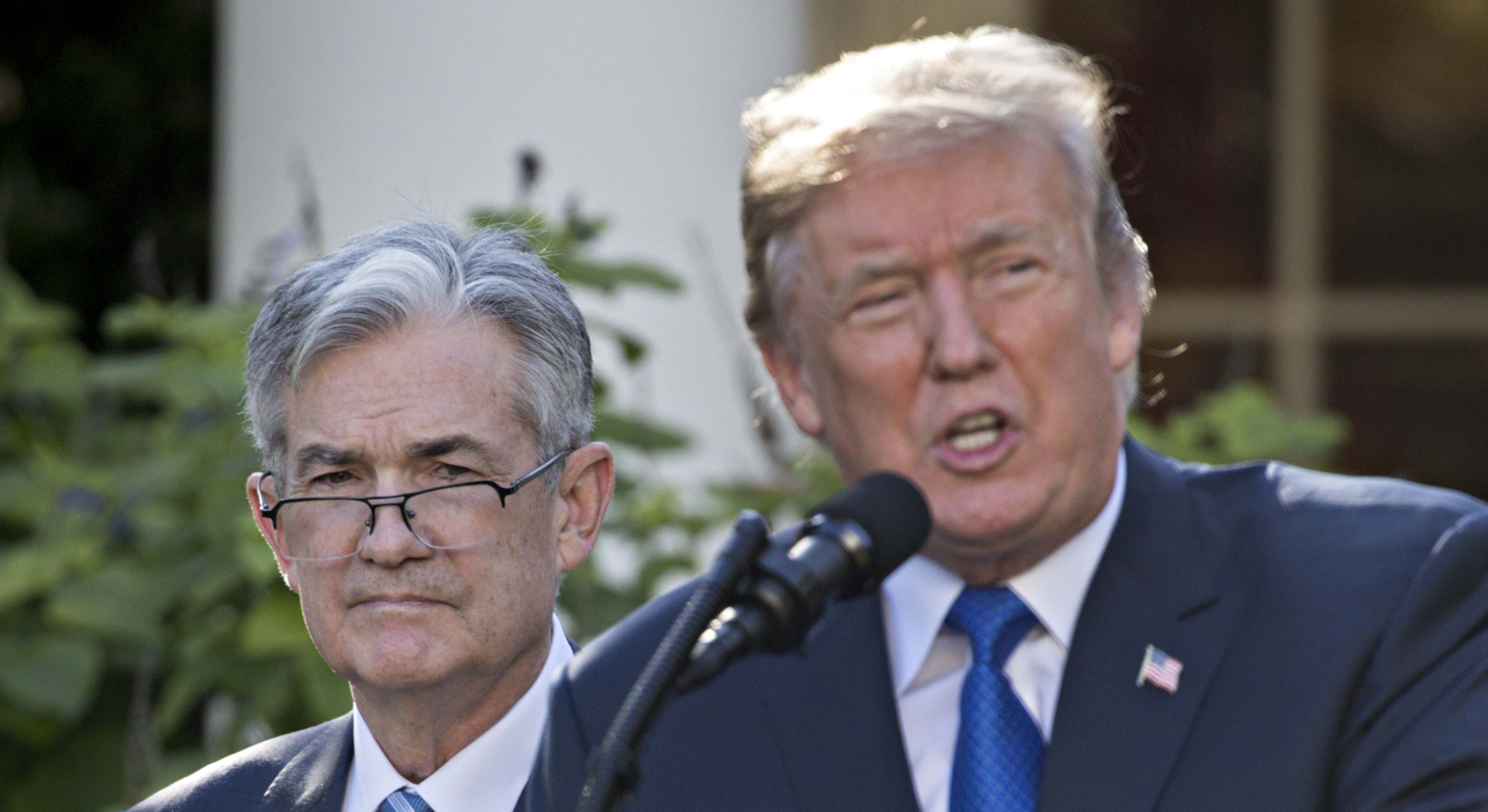 Jerome Powell y Donald Trump, el día de su nombramiento como presidente de la Reserva Federal. Foto: Bloomberg