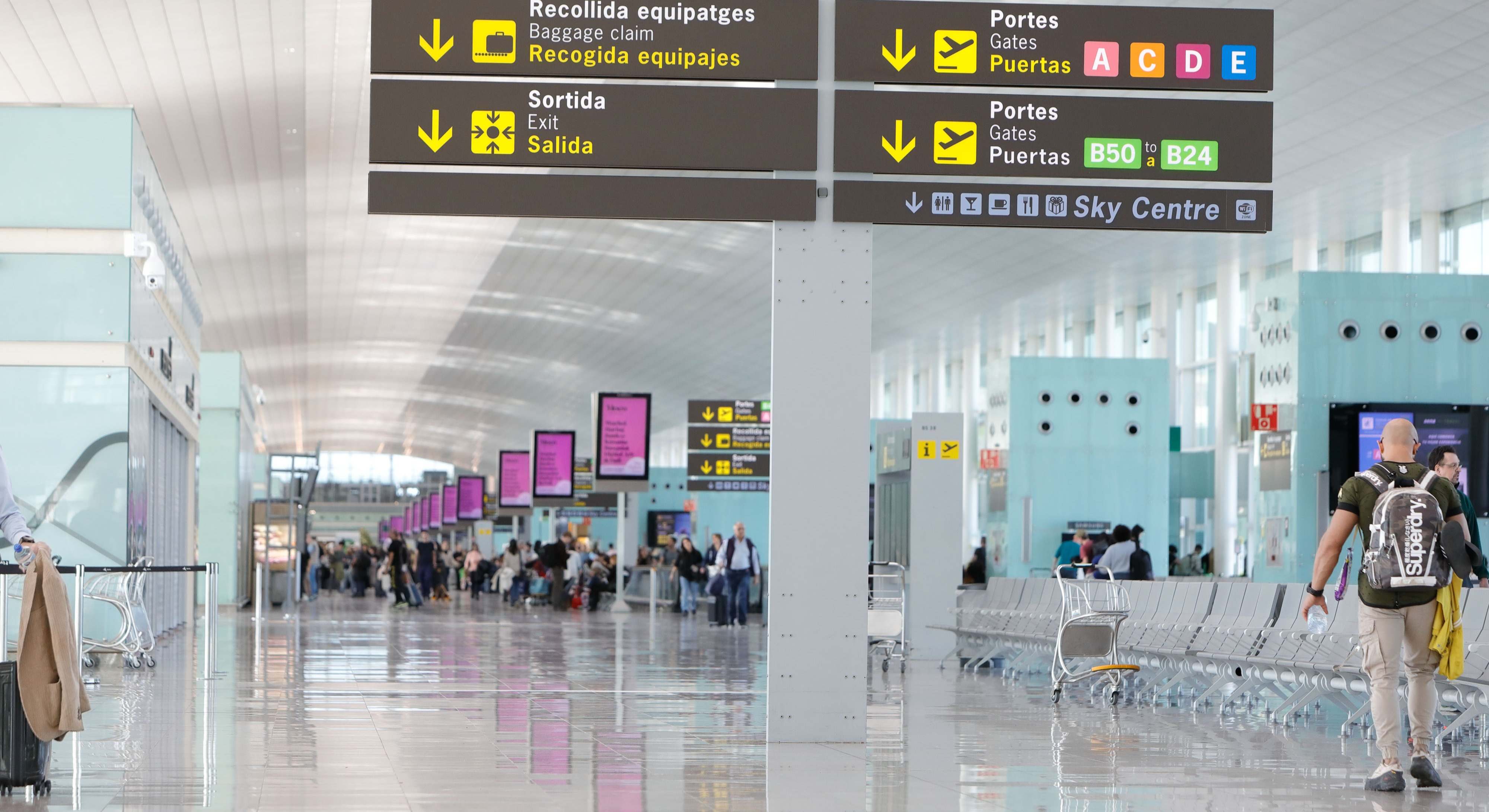 Aeropuerto de Barcelona-El Prat. / Aena