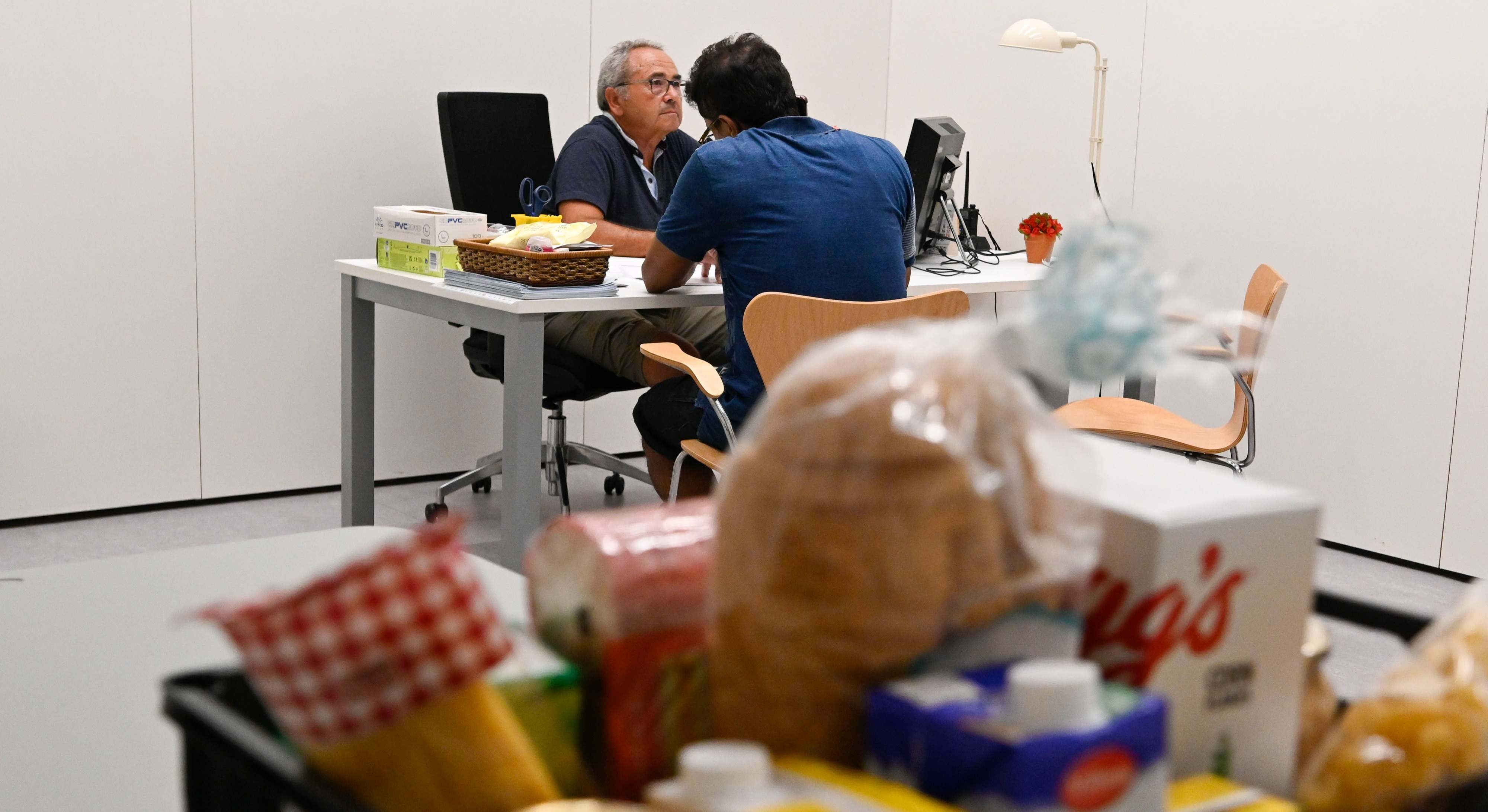 Los bancos de alimentos tienen problemas para abastecerse. FLC