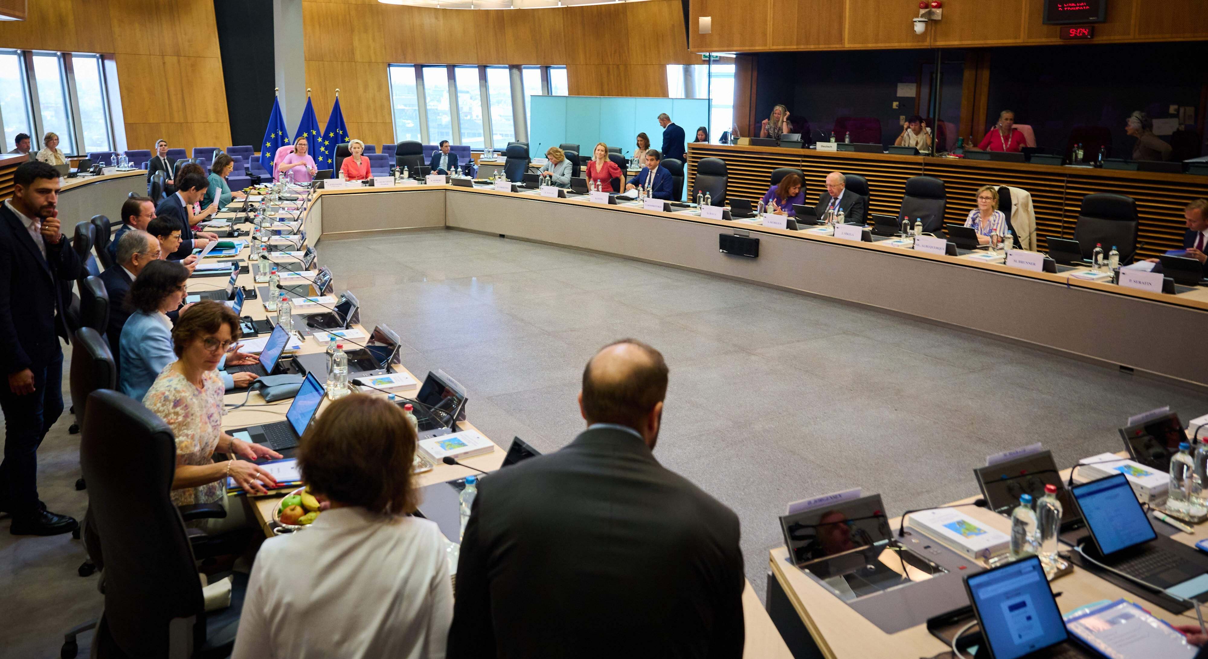Reunión semanal de la Comisión Europea. / Dati Bendo (European Commission)