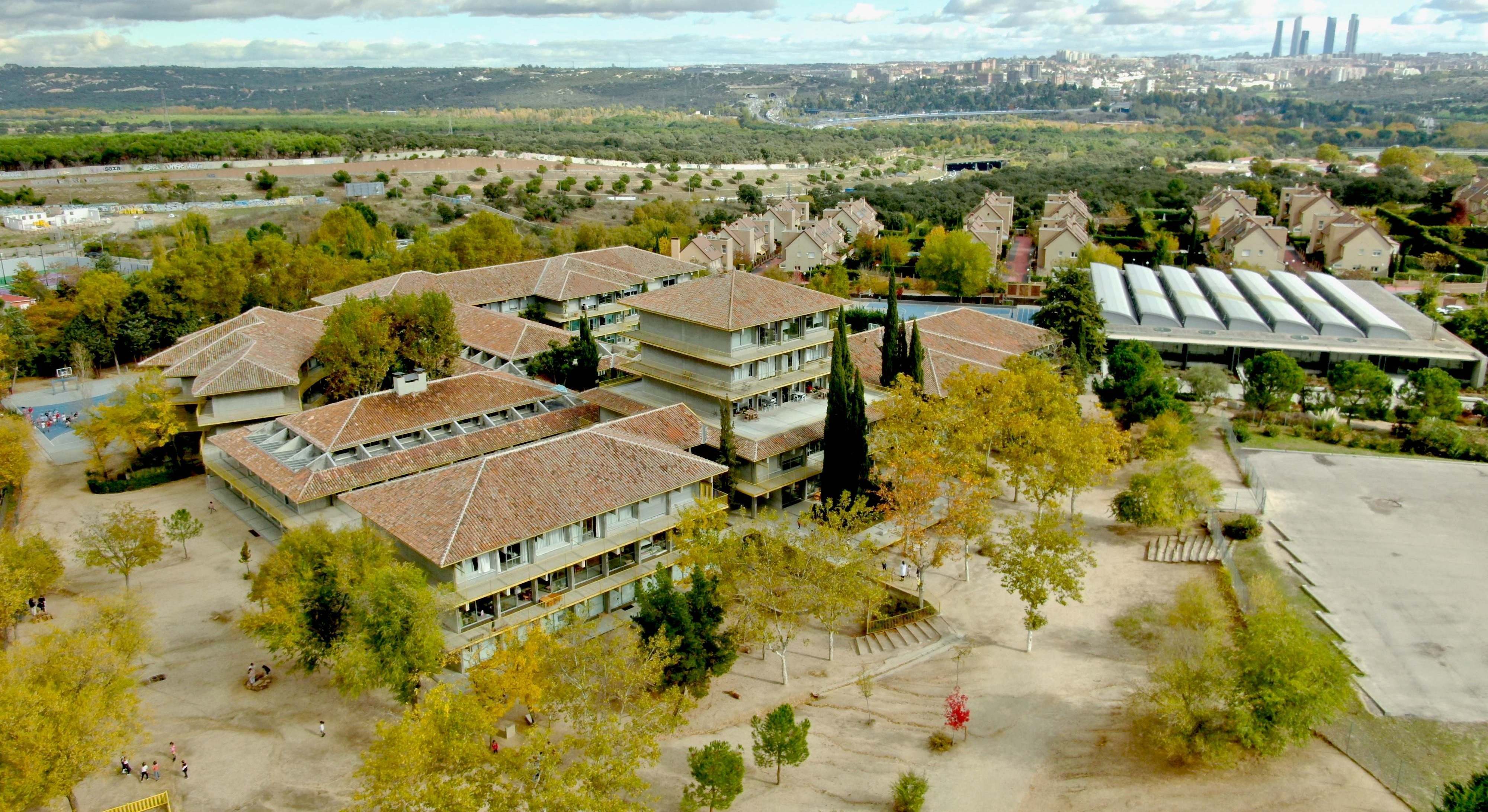 vista_aerea_colegio_estudio.JPG