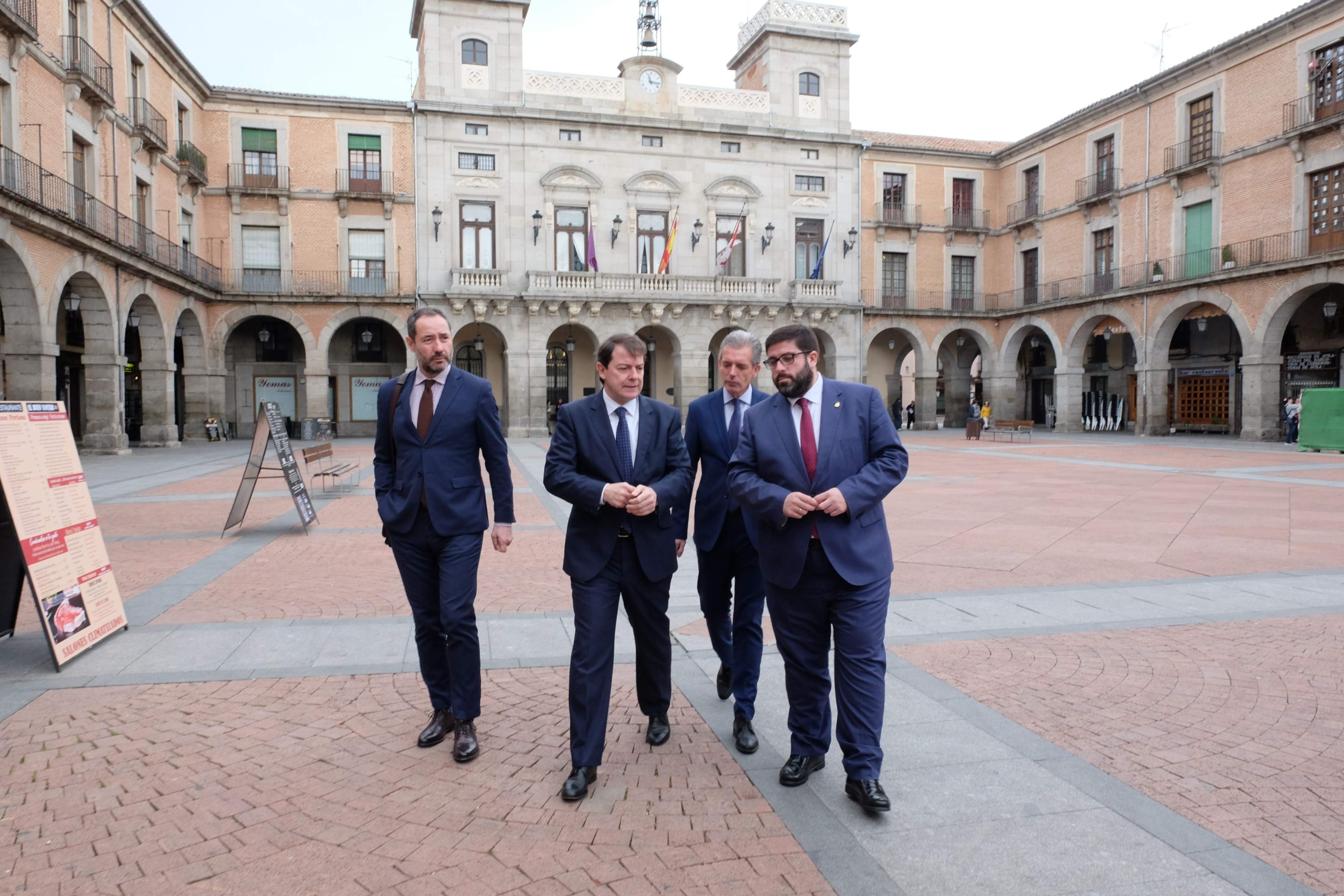 Manuecoalcaldeavila.JPG