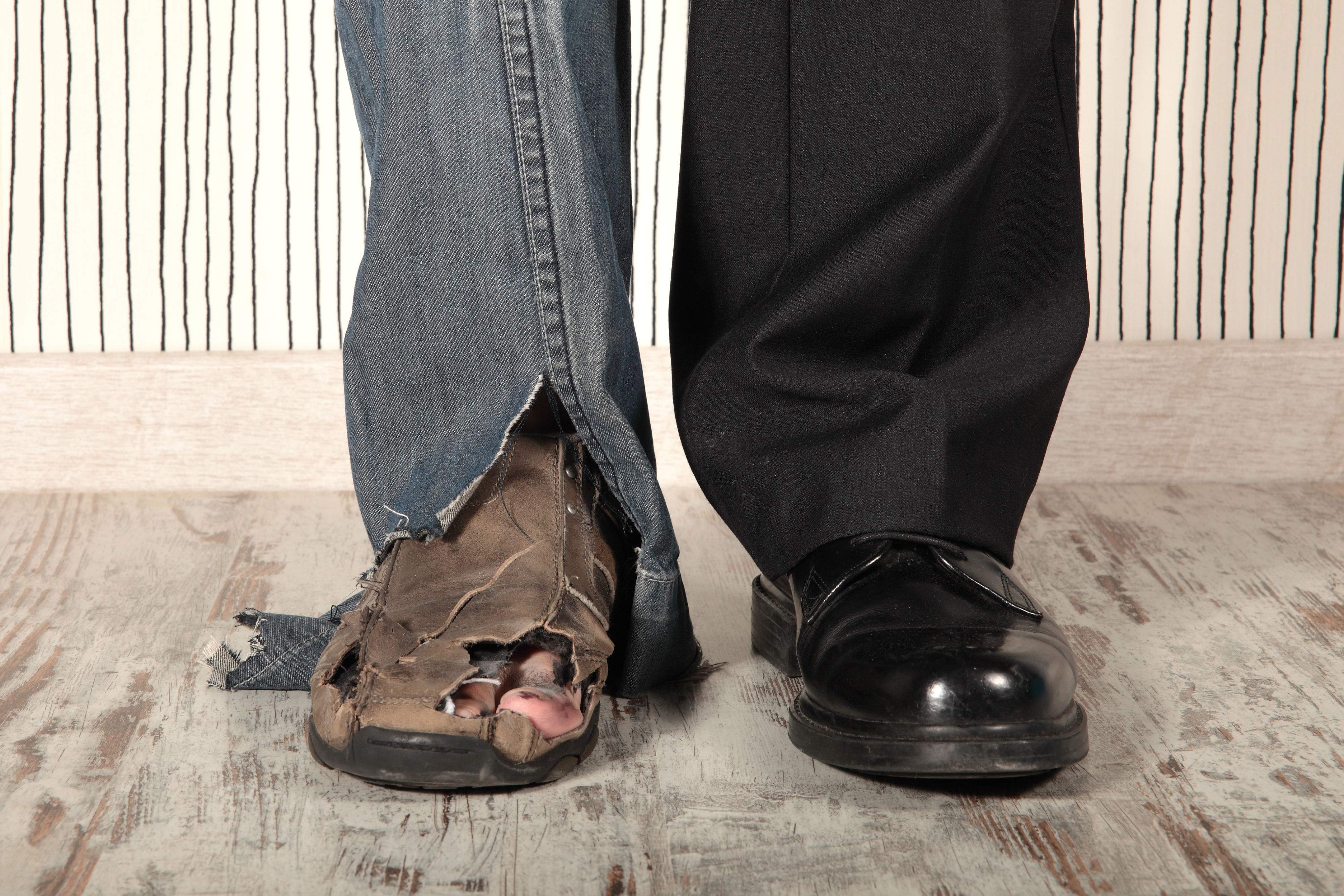 pies-pobre-rico-istock.jpg