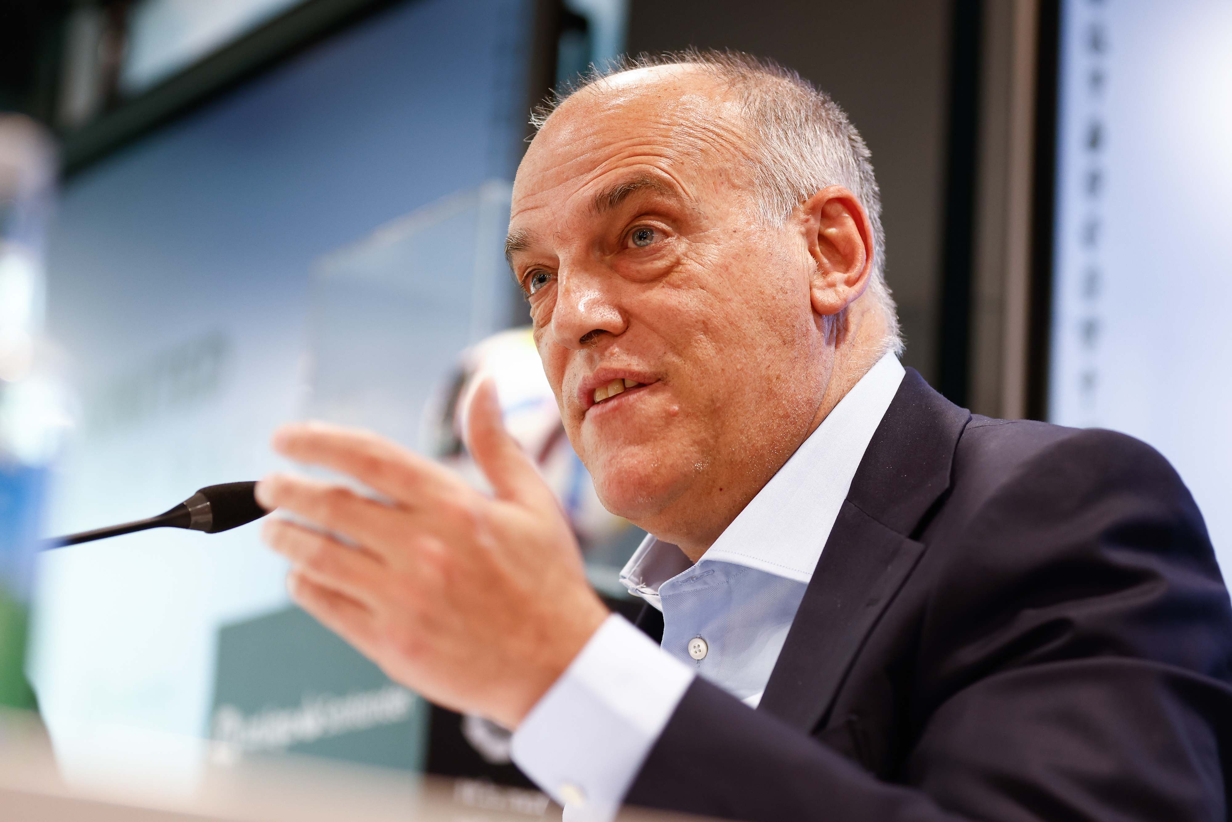 tebas.jpg