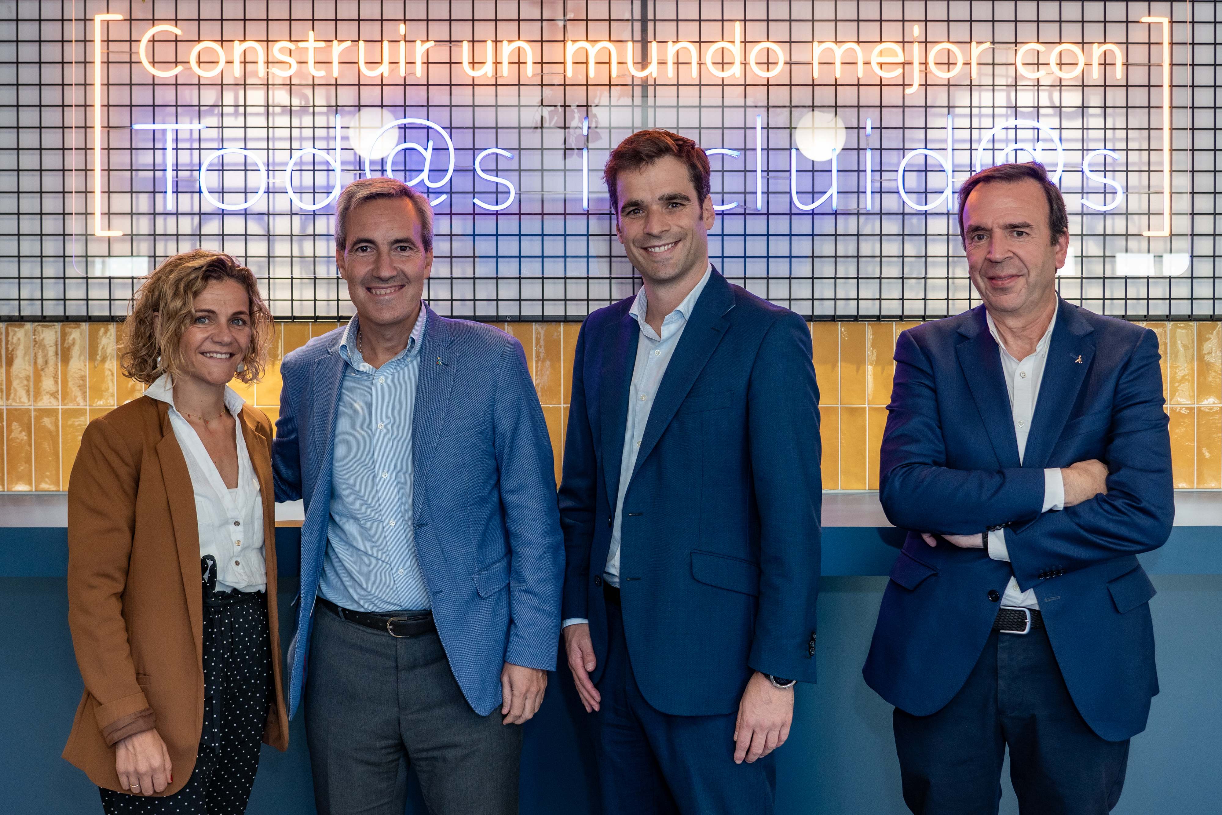 Equipo del fondo Impact Bridge