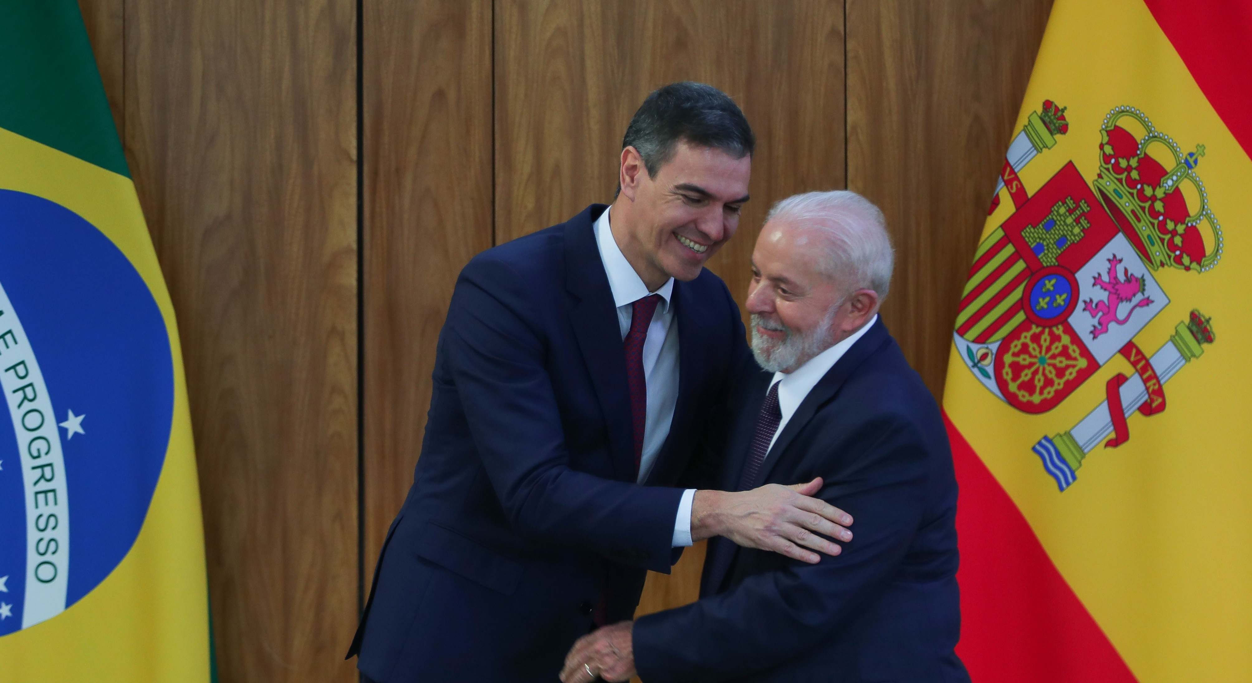 sanchez-y-lula-EFE.jpg