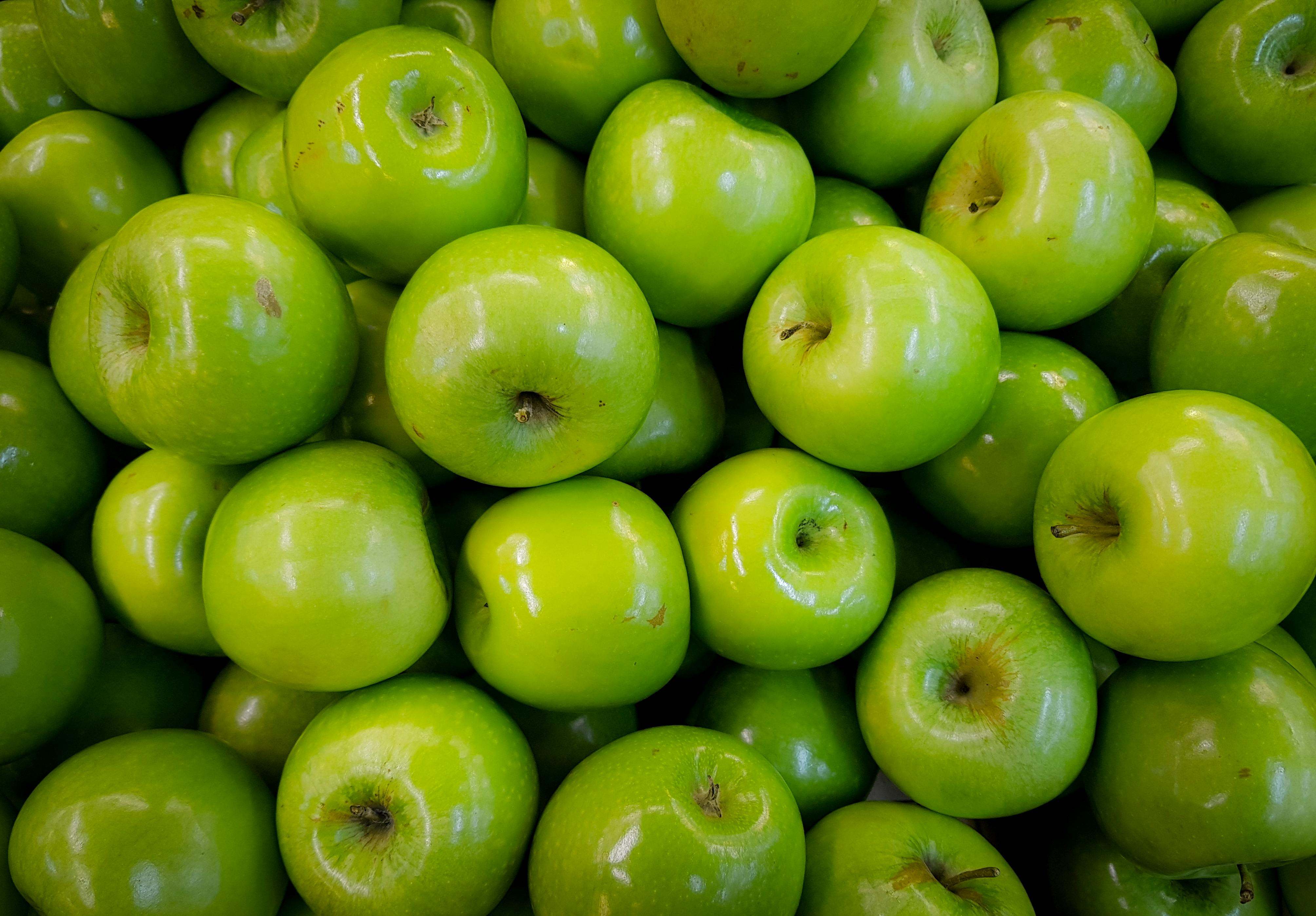 Una manzana verde en ayunas puede ayudar a estabilizar los niveles de azúcar en sangre