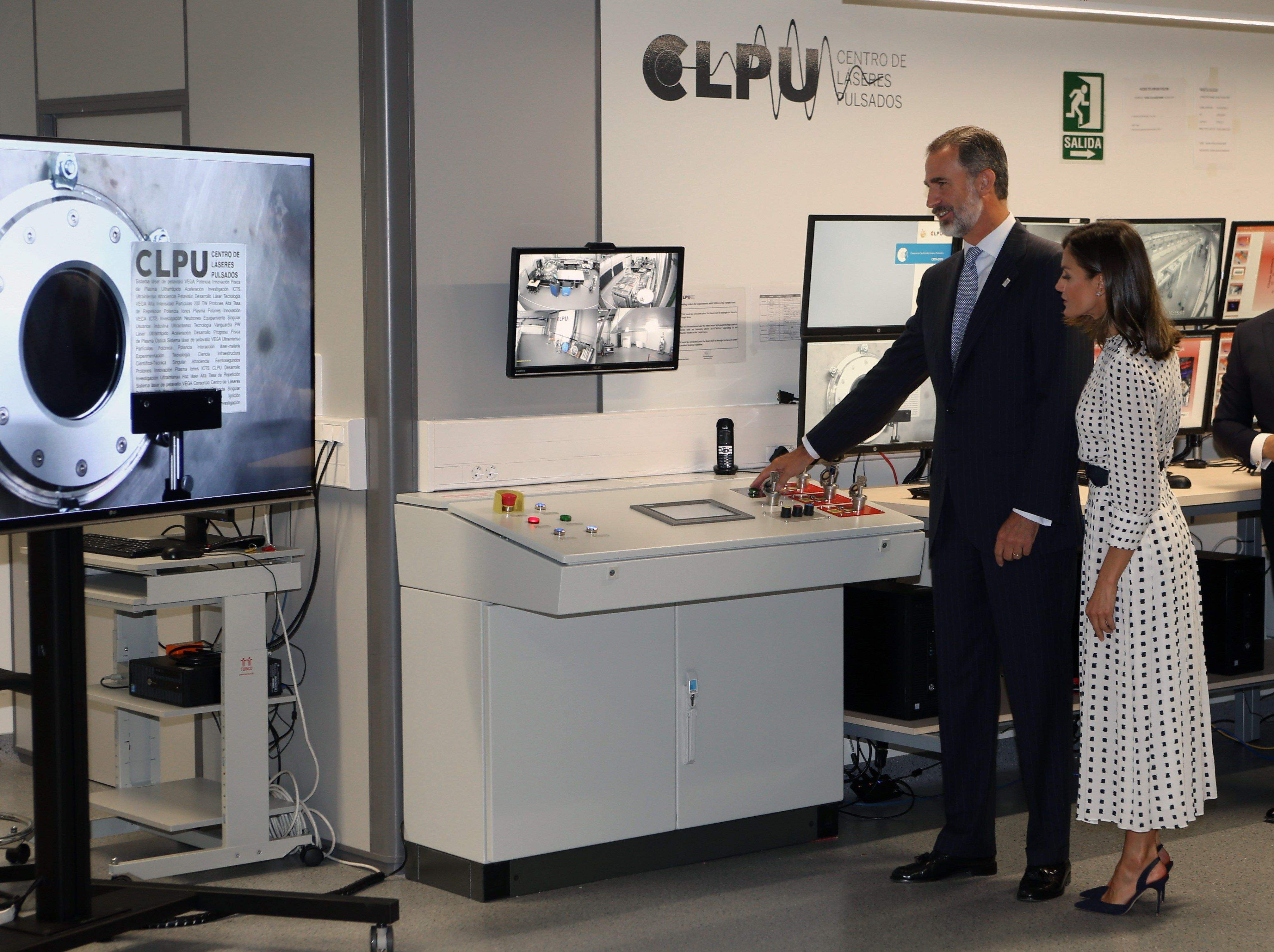 Inauguracion-del-laser14793360.jpg