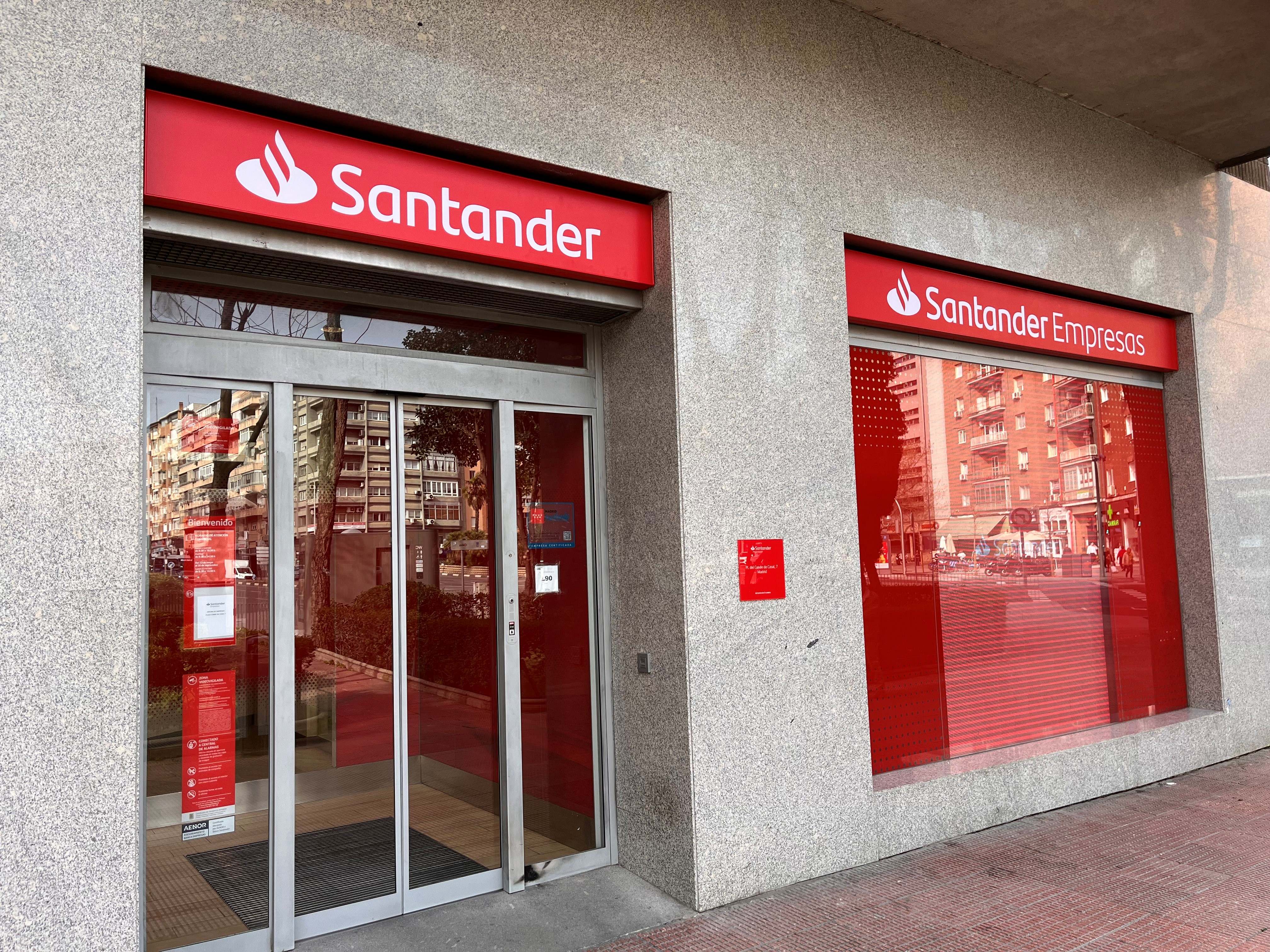 sucursalSantanderBC.jpg