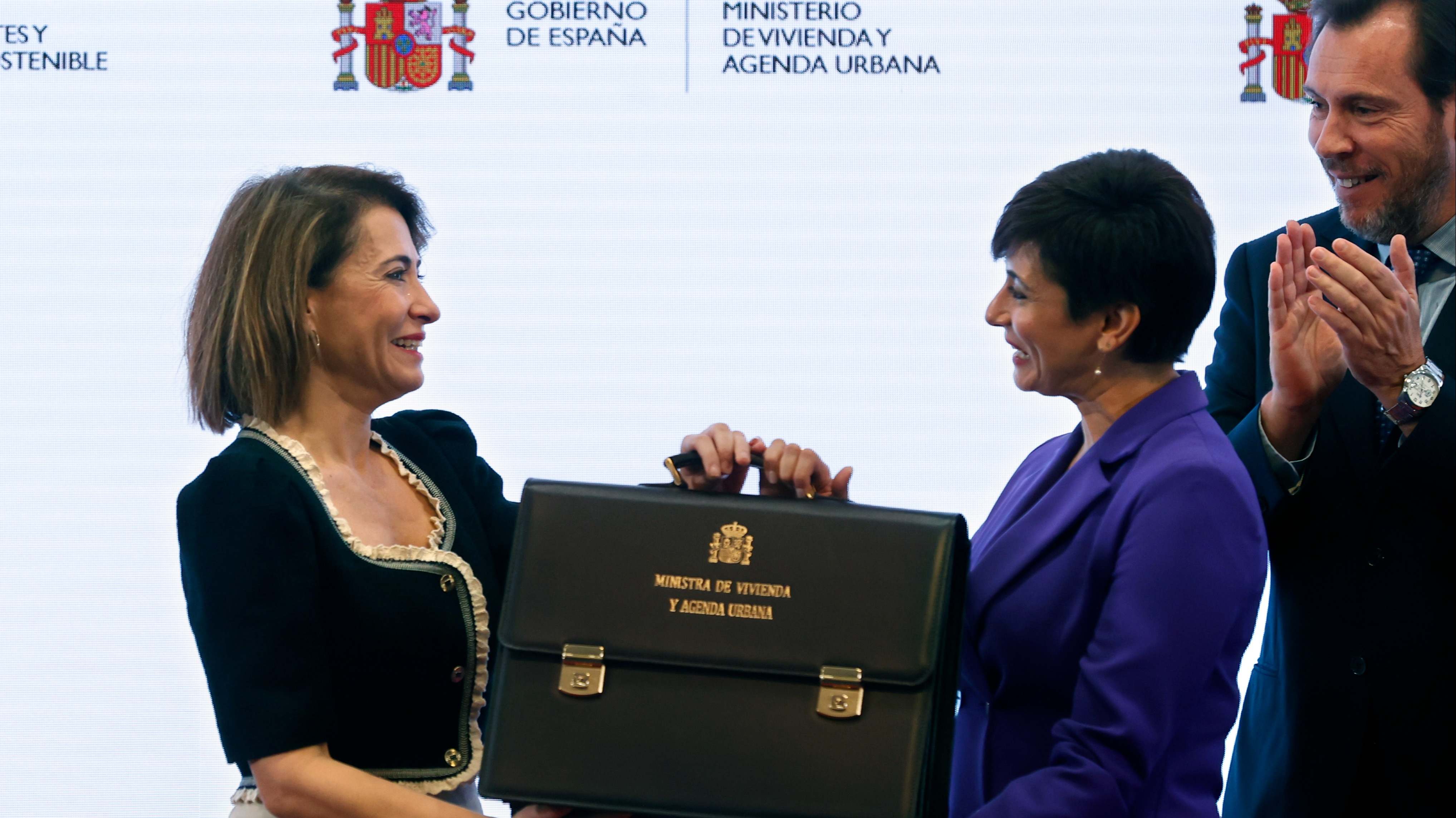 Raquel Sánchez cede el testigo Isabel Rodríguez, nueva ministra
