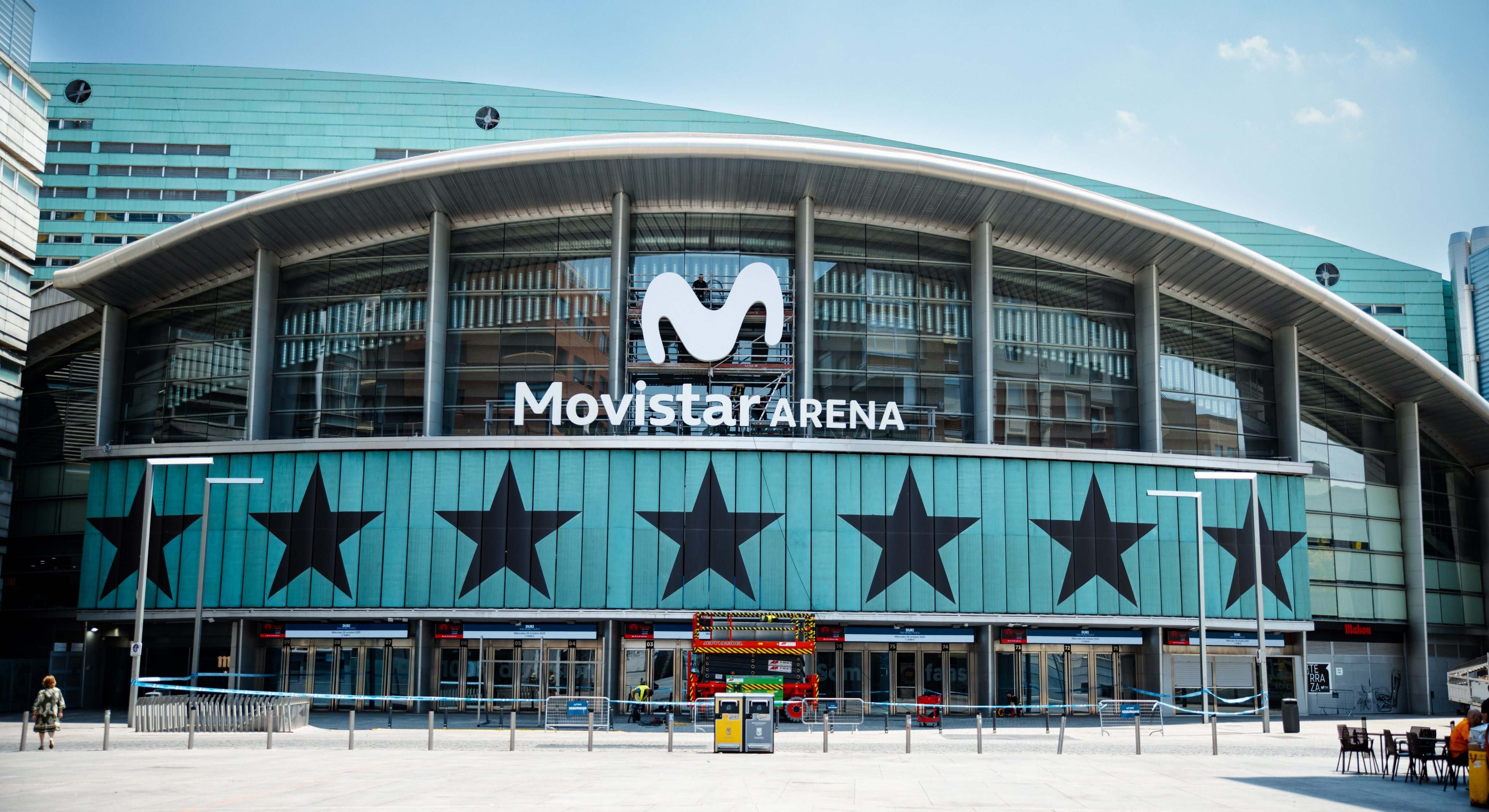 Fachada del Movistar Arena