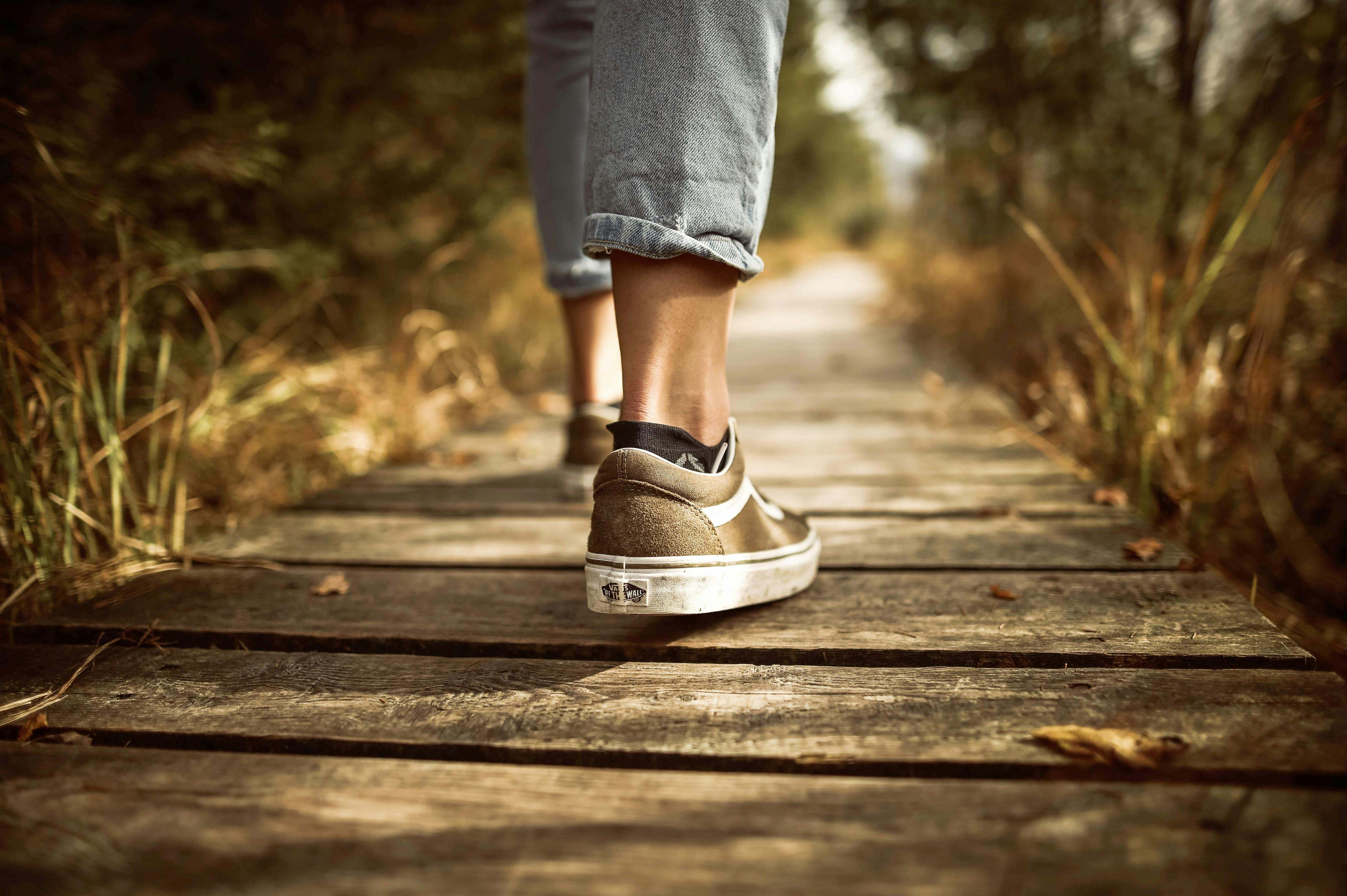 Caminar de manera regular puede tener muchos beneficios para la salud