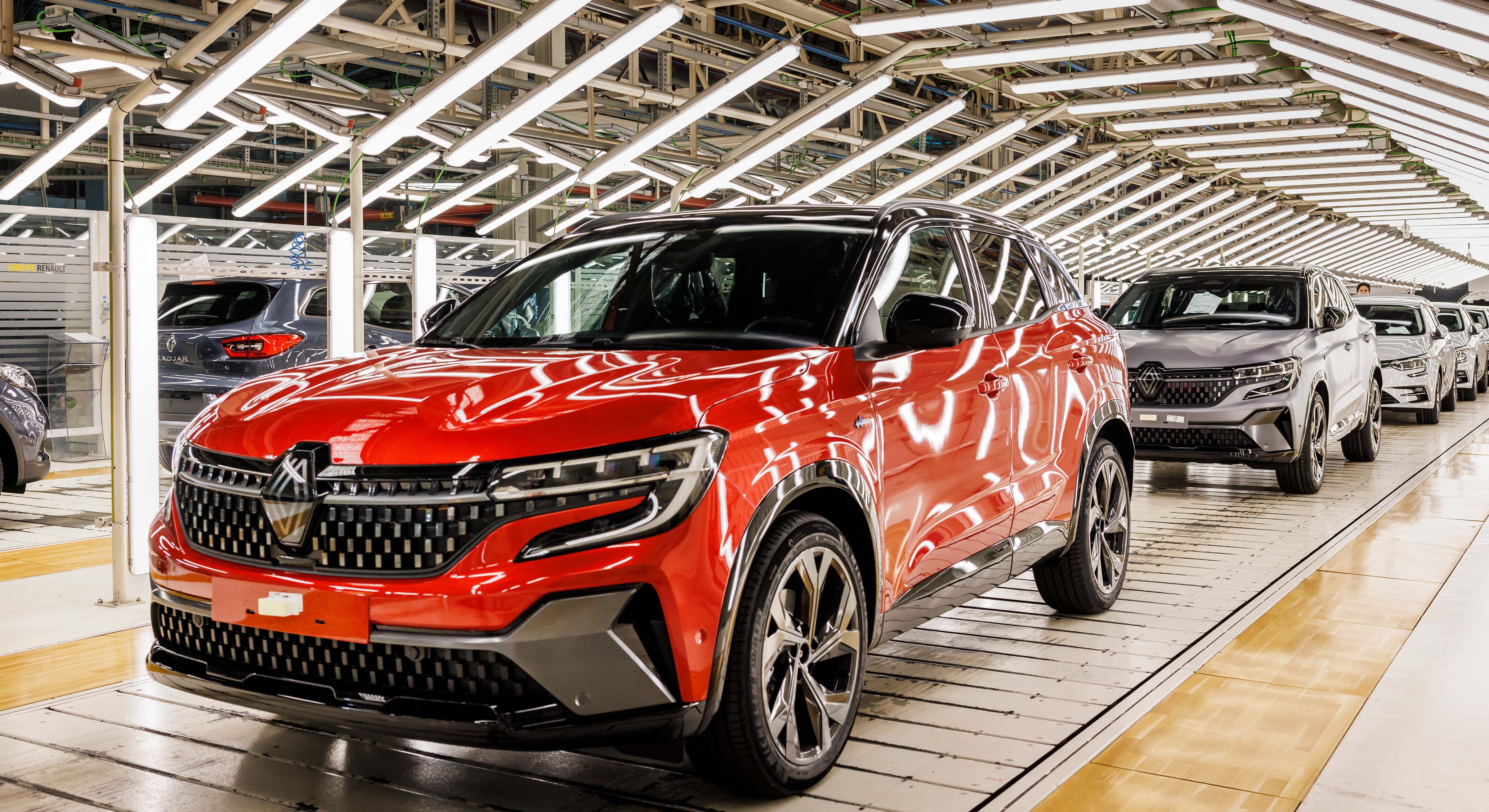 Línea de montaje del Renault Austral en la planta de Palencia