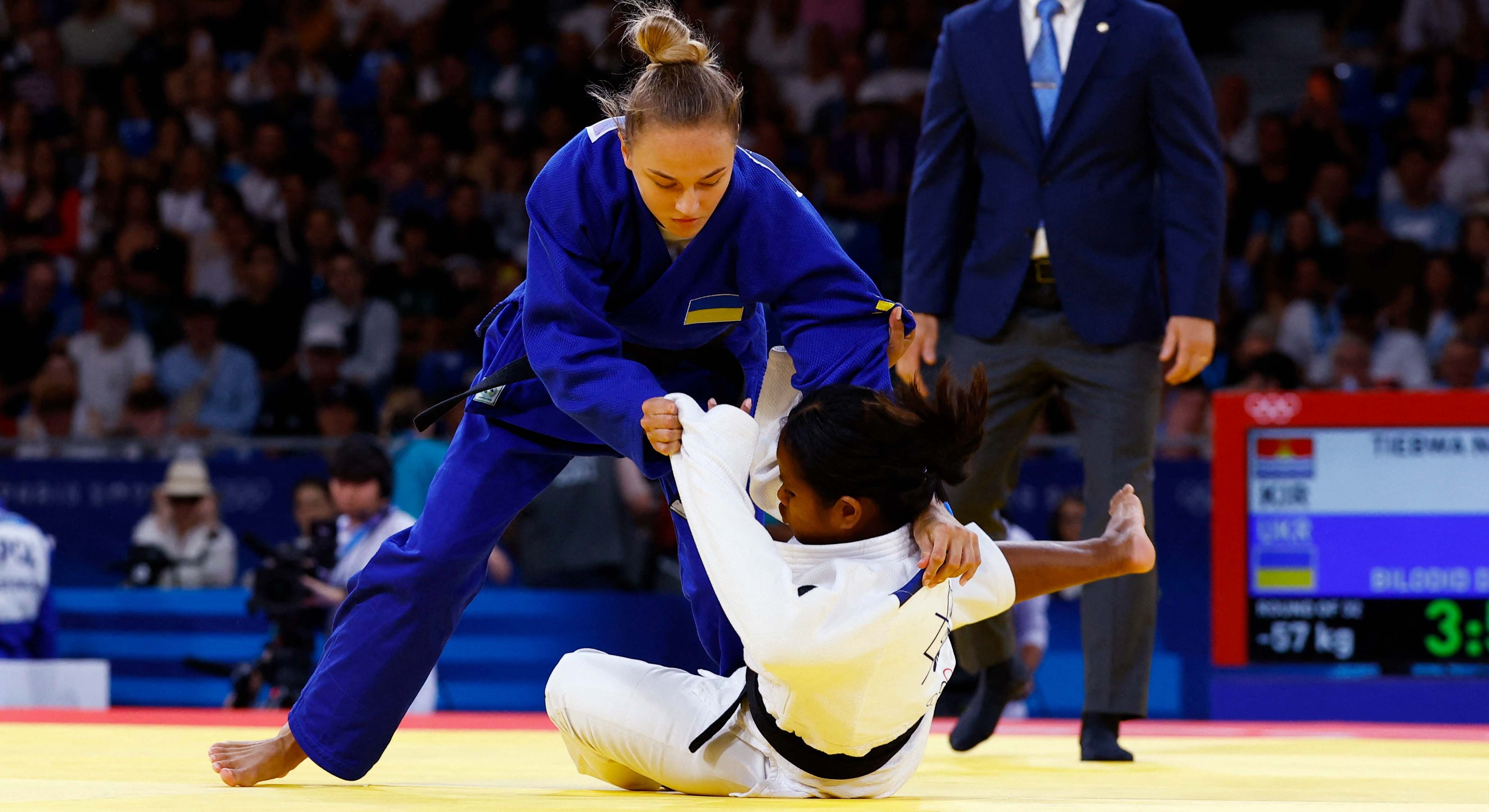 Combate y caída de Nera Tiebwa en judo, durante los Juegos Olímpicos 2024. / Foto: Reuters