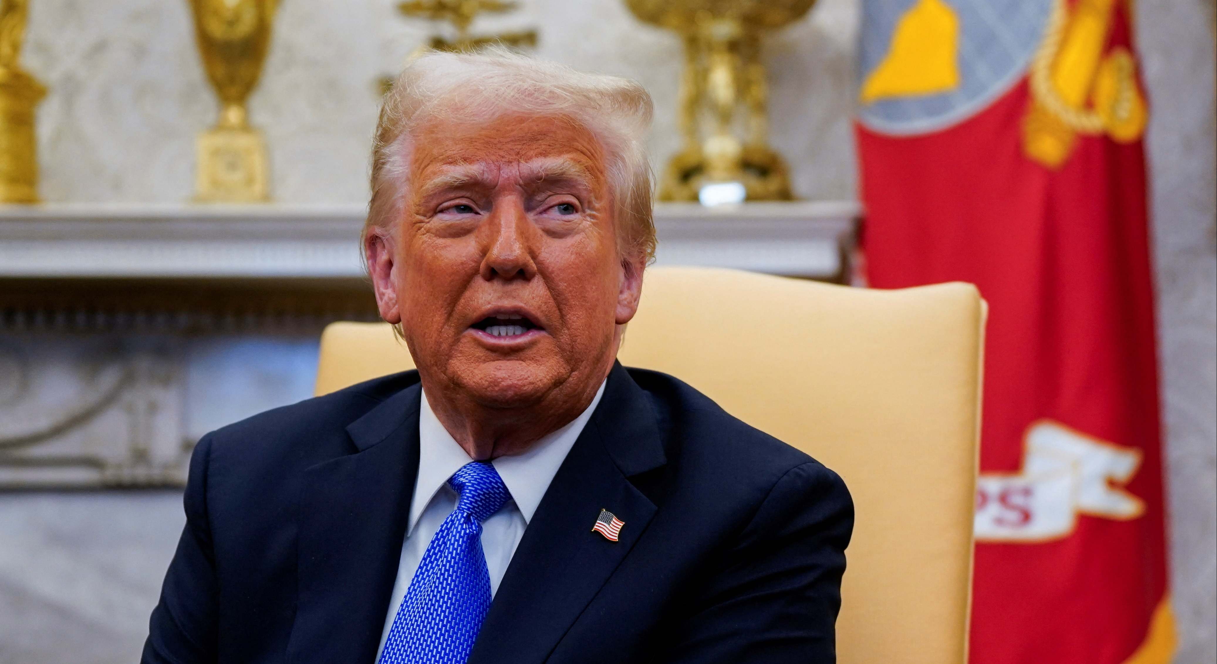 Donald Trump recibe al primer ministro japonés. Foto: Reuters